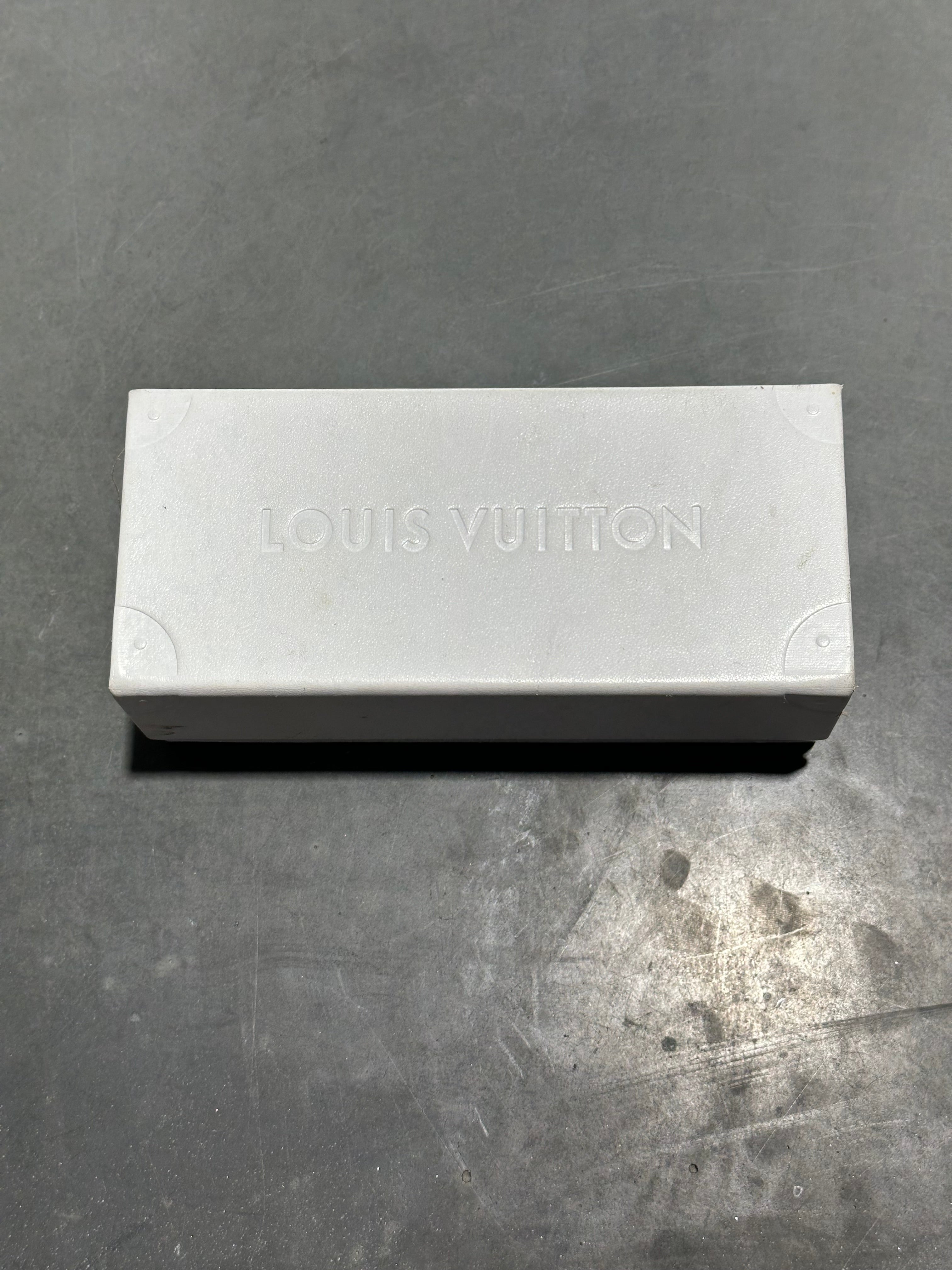 USED Louis Vuitton 1.1 Millionaires Sunglasses - Black