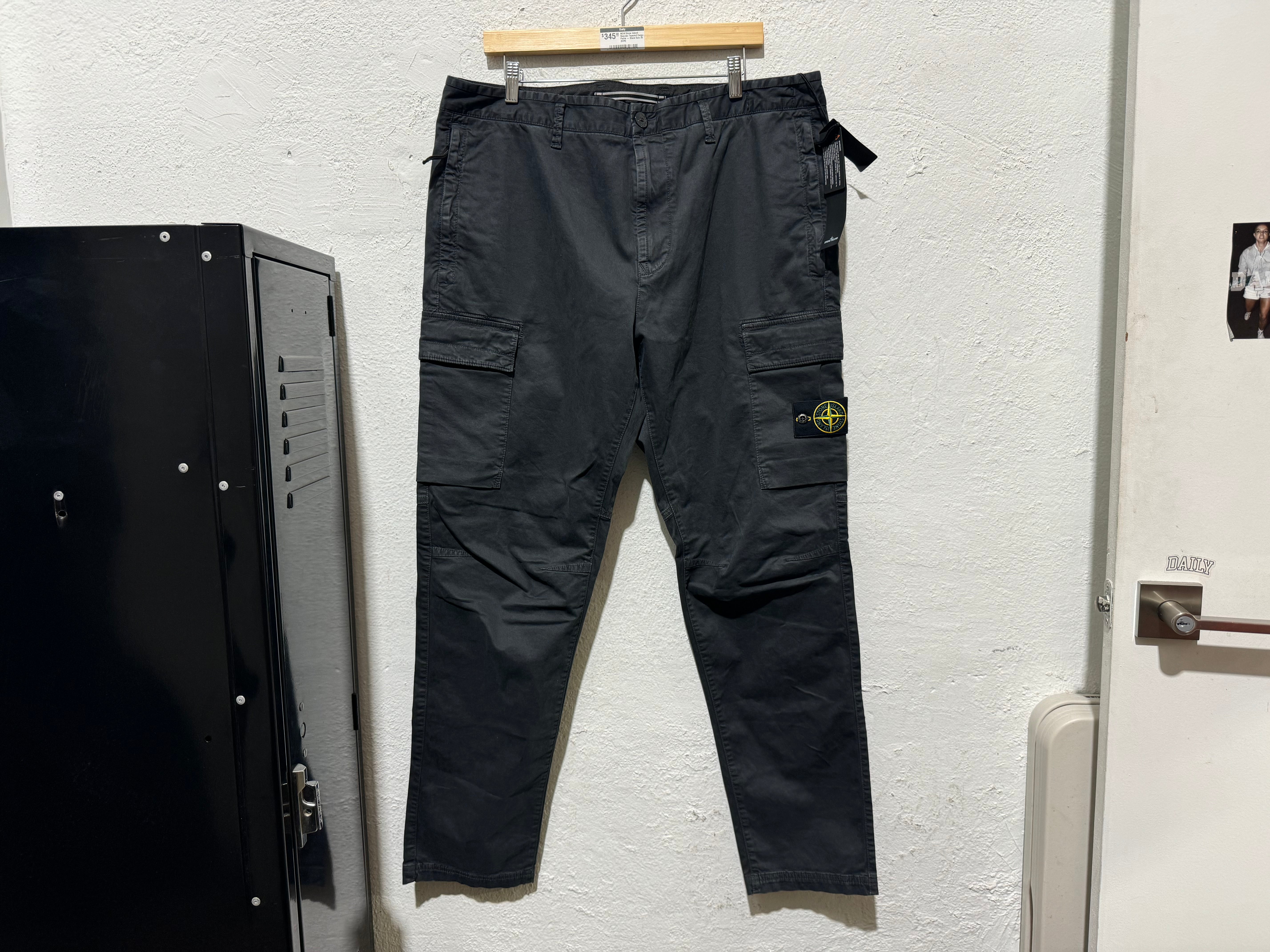 NEW Stone Island Regular Tapered Cargo Pants - Black Size 38