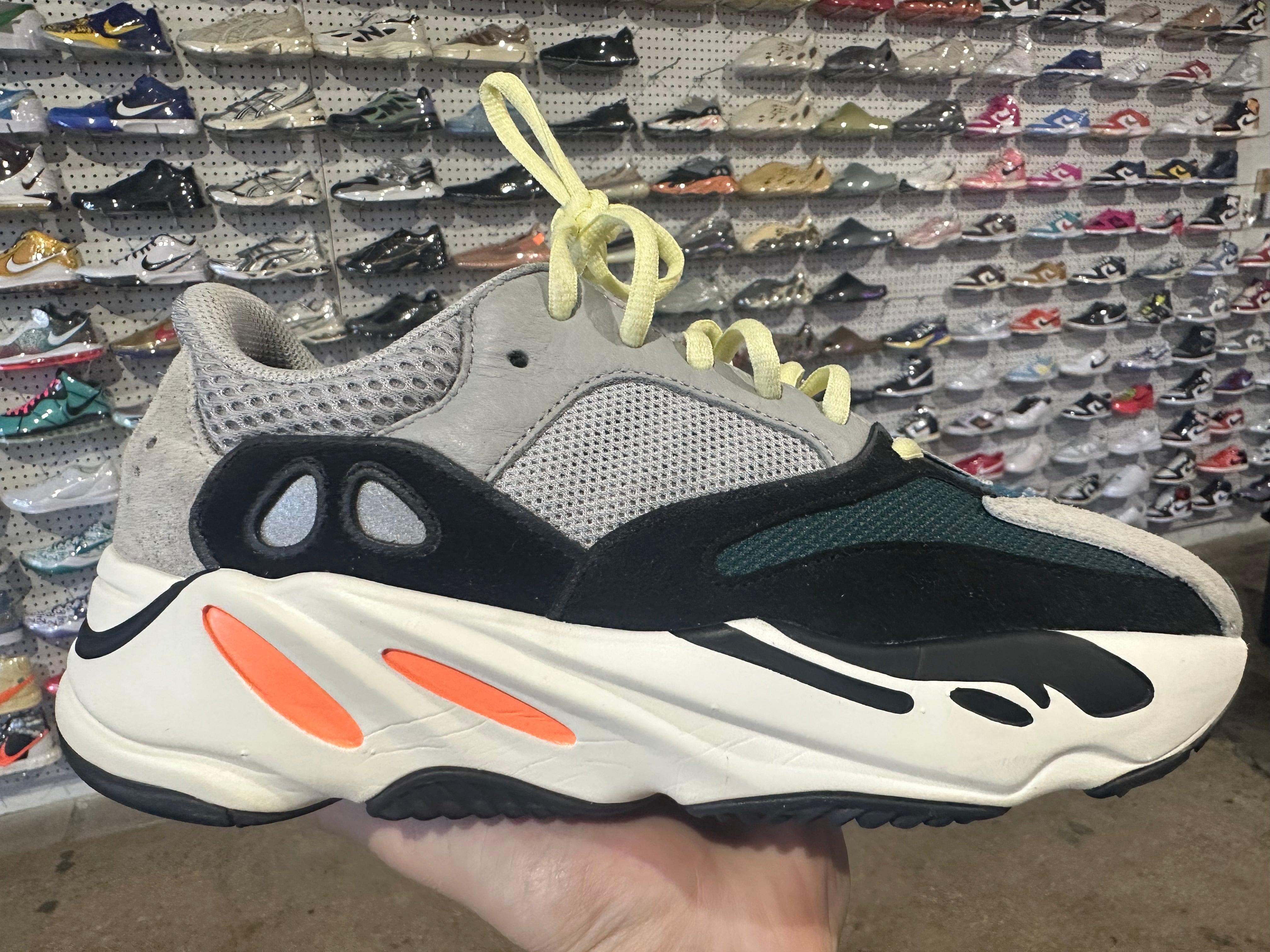 Adidas Yeezy Boost 700 - Wave Runner Size 8