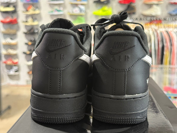 Nike Air Force 1 Low Supreme - Black/White Size 11.5
