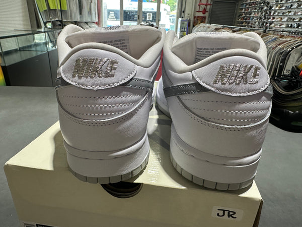 Nike SB Dunk Low OG QS - Supreme/White Size 10.5