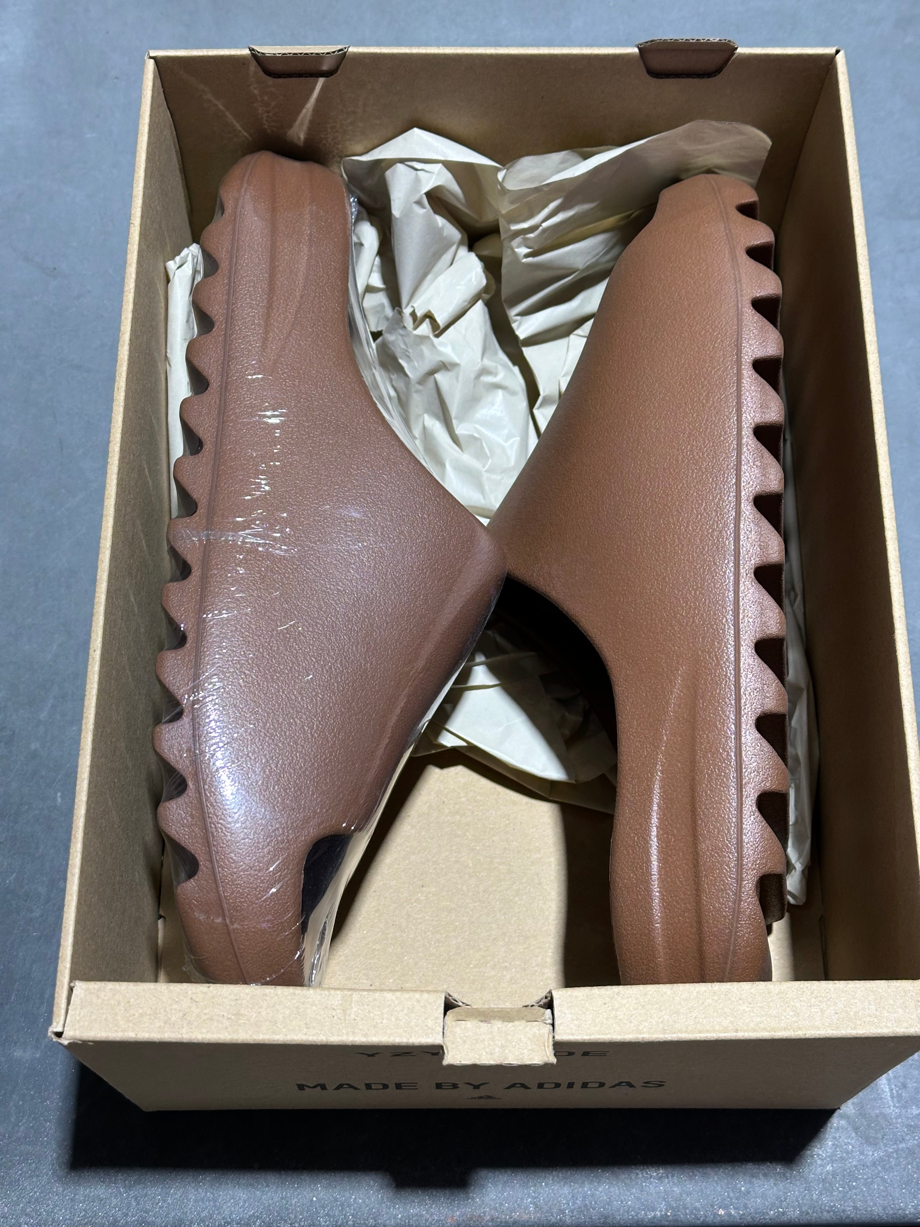 Adidas Yeezy Slide - Flax Size 13