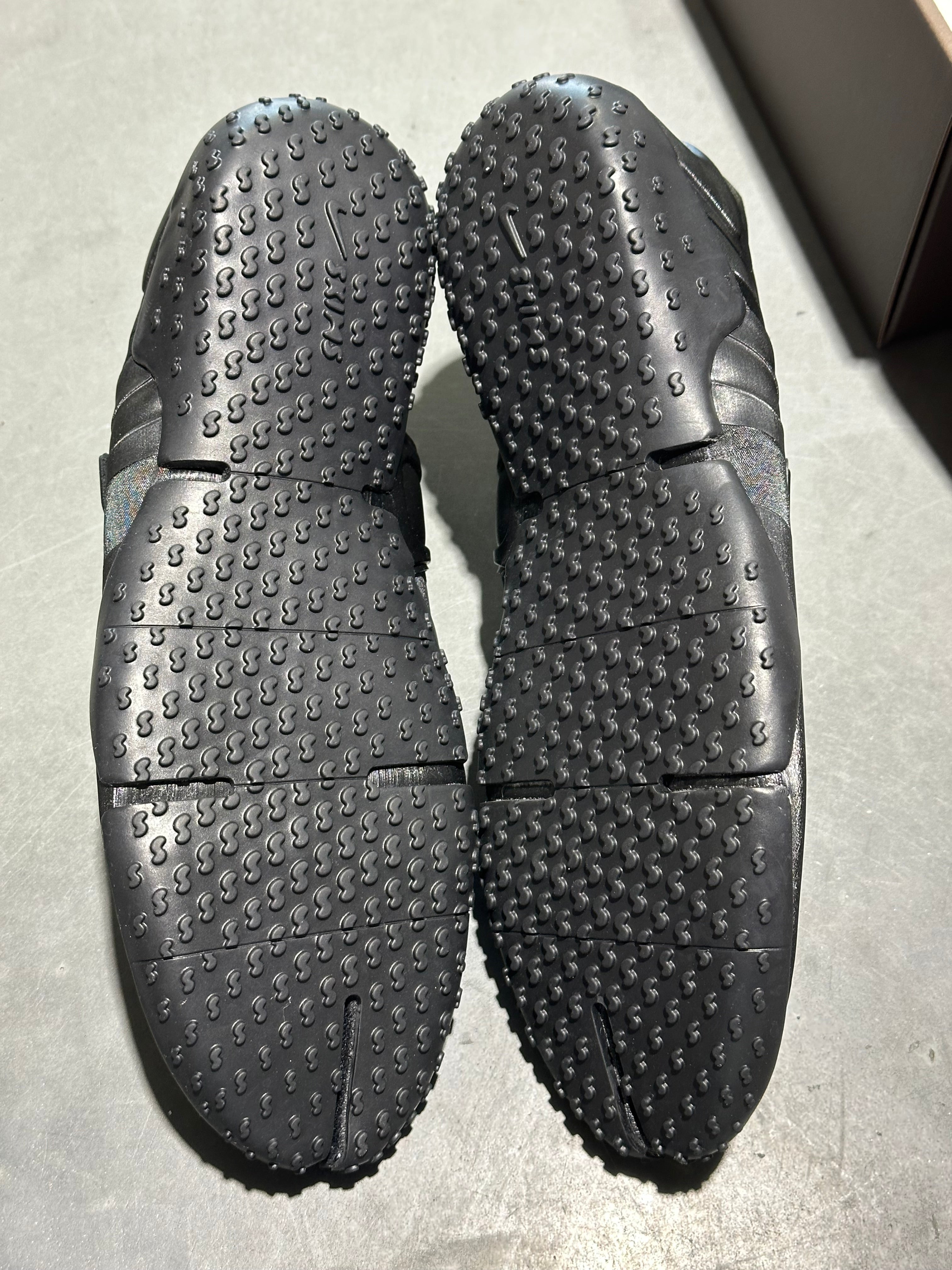 Nike Rift Satin SKIMS - Black/Women's Size 7W/5.5Y