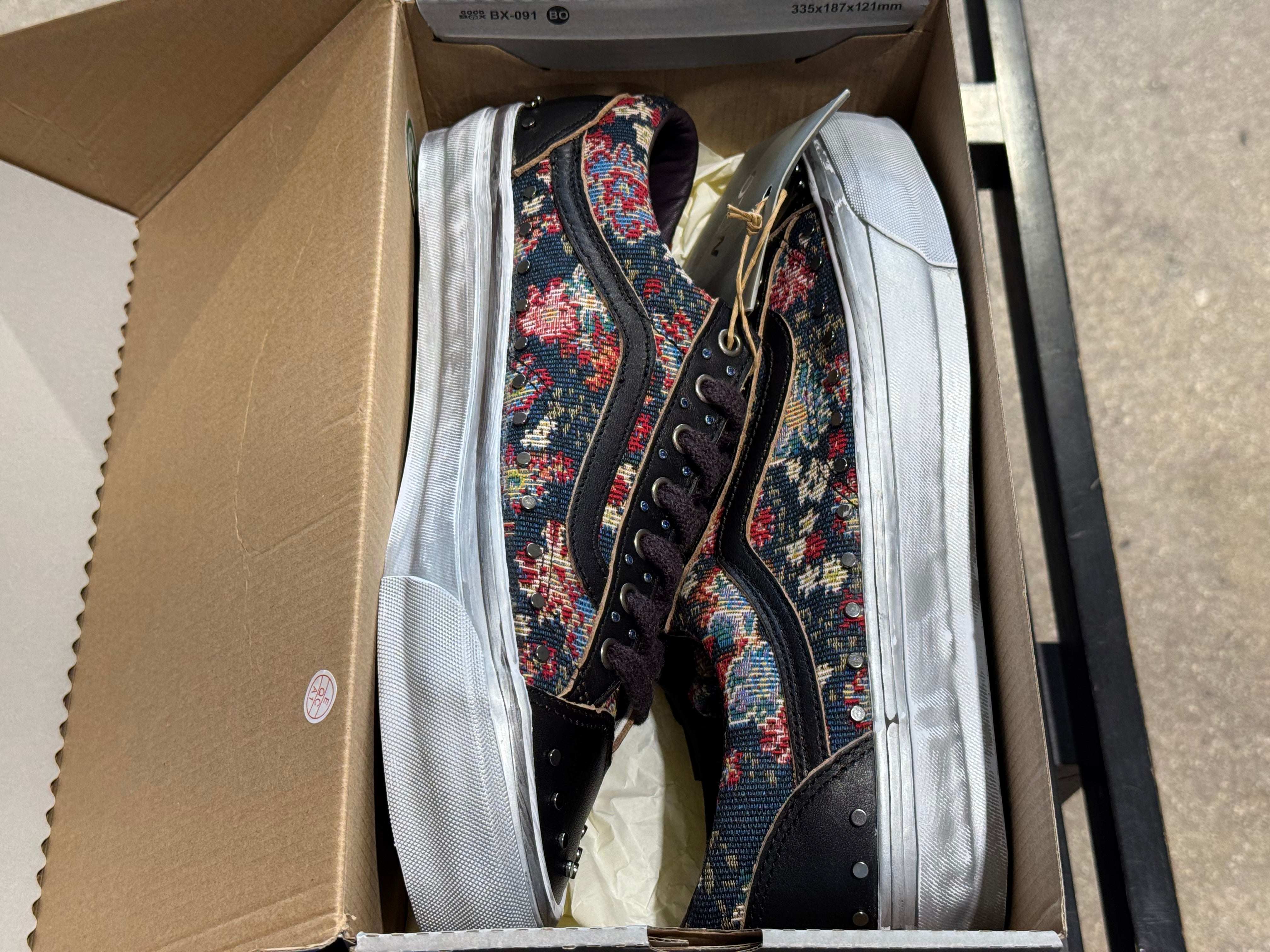 Vans OTW Old Skool 36 Vibram -Floral Rivets Black Size 12