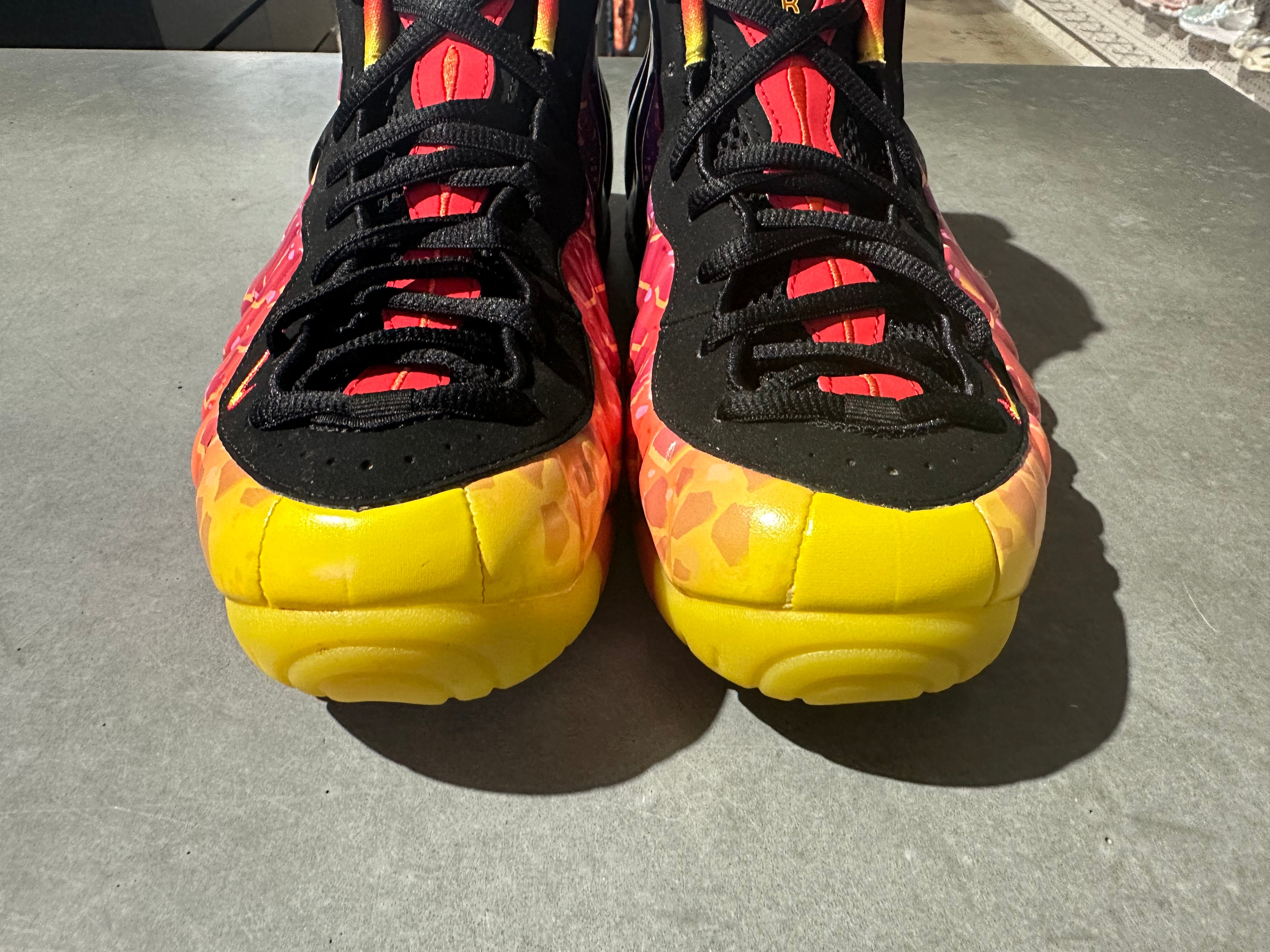 Nike Air Foamposite Pro - Area 72 Asteroid Size 9.5 (DAILY)