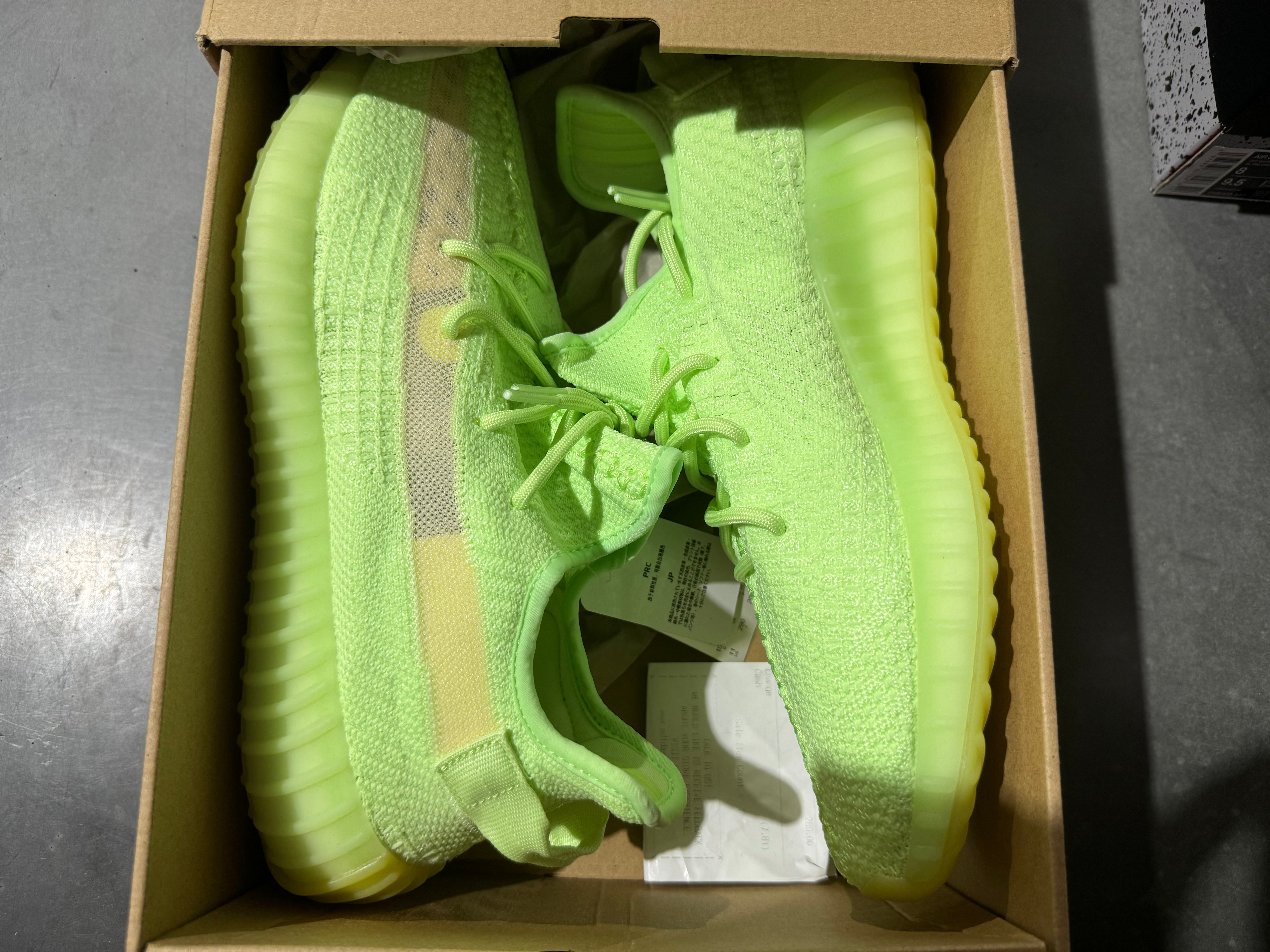 Adidas Yeezy Boost 350 V2 GID - Glow Size 11