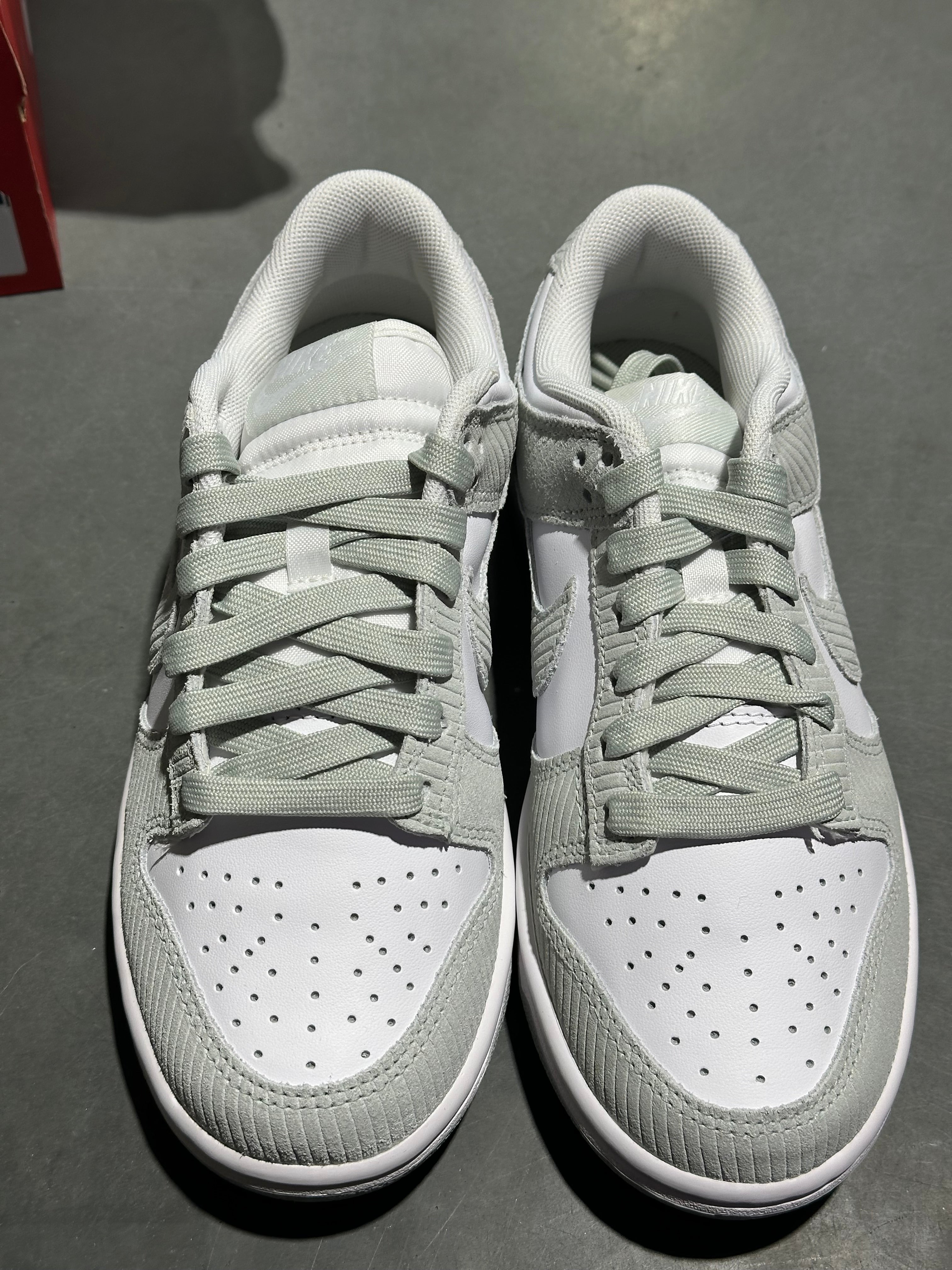 Nike Dunk Low Light Silver Corduroy Size 5.5W/4Y
