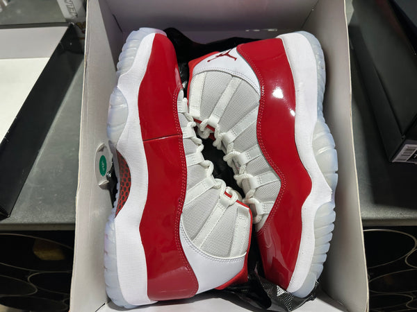 Air Jordan 11 Retro - Cherry Size 10.5