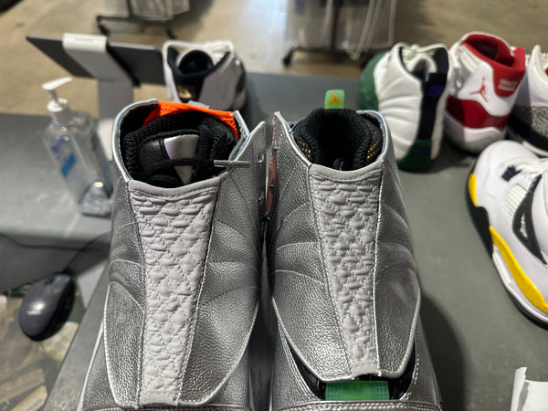 Air Jordan 16 Reto FTY SP - Free The Youth Size 9.5