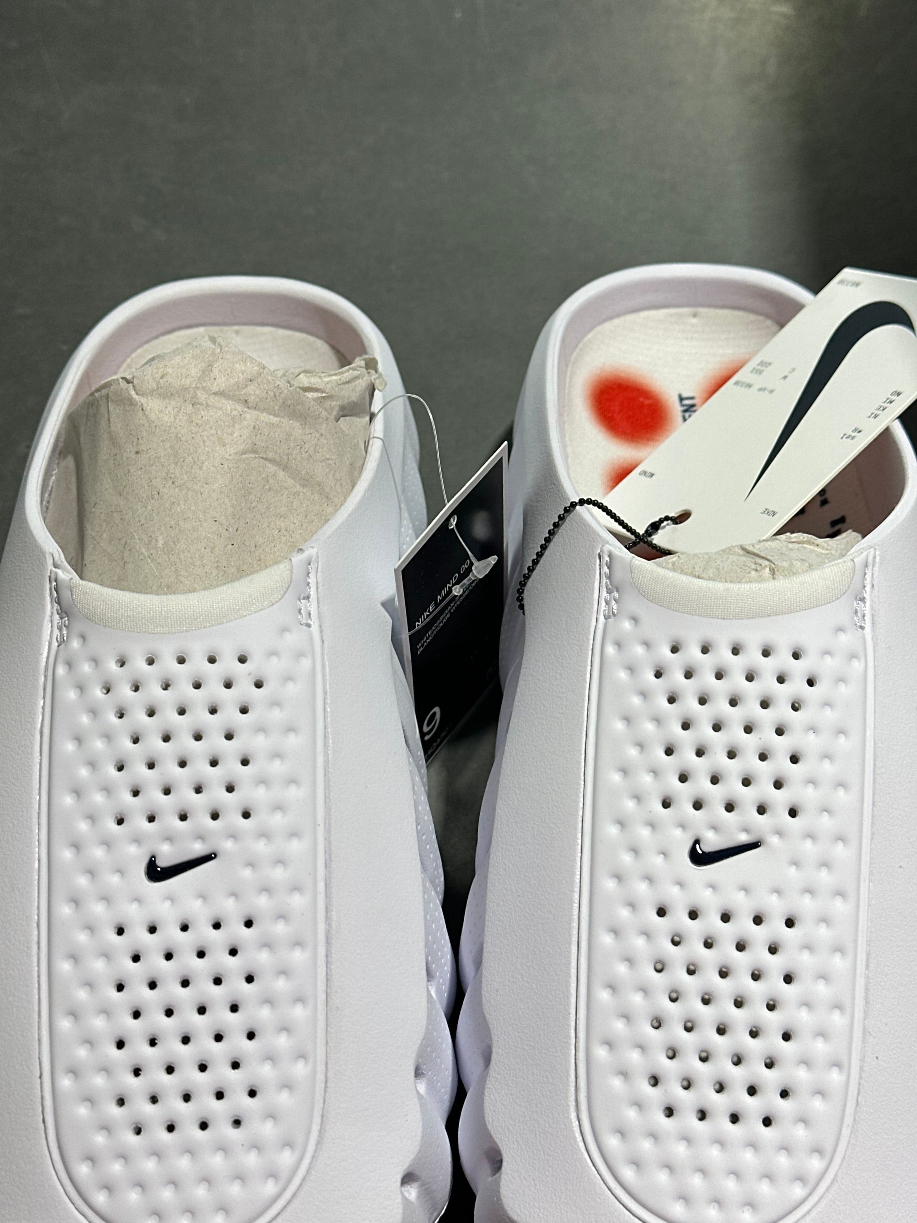 Nike Mind 001 - White Size 9