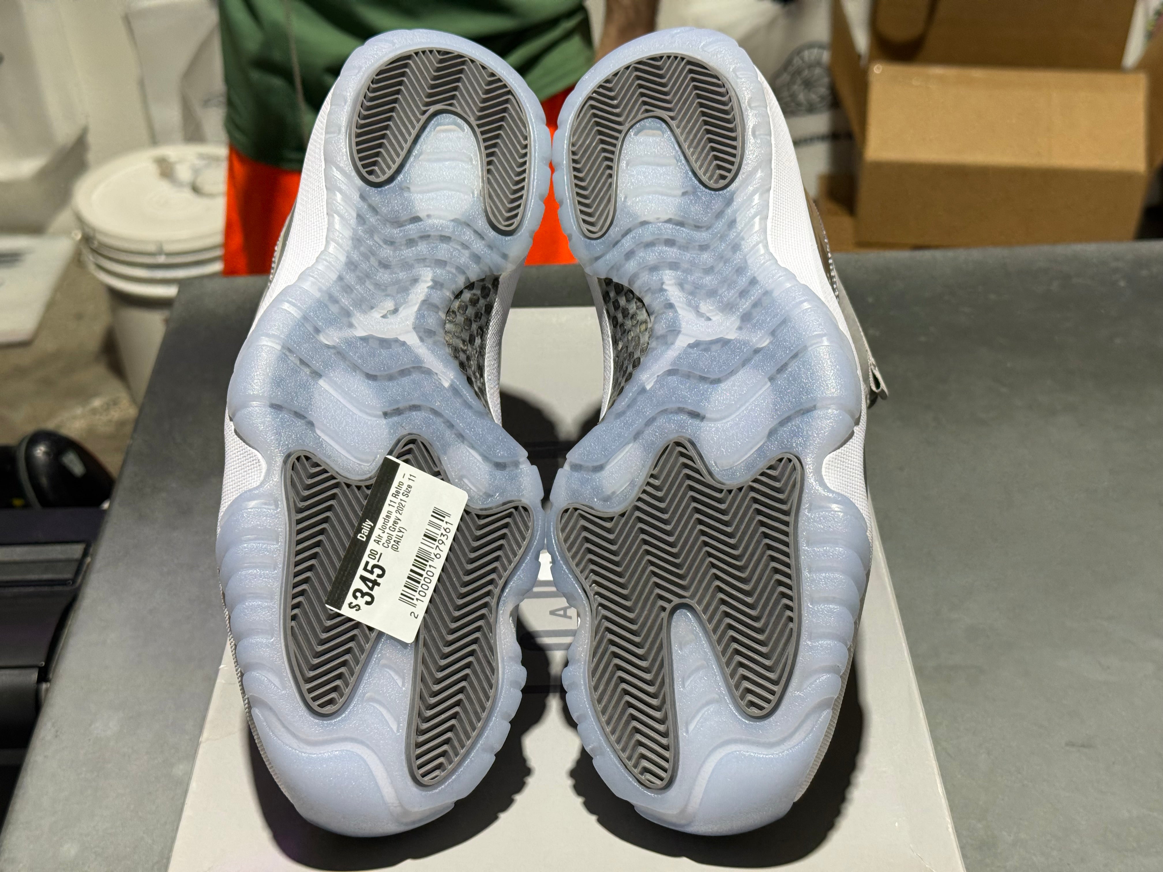 Air Jordan 11 Retro - Cool Grey 2021 Size 11