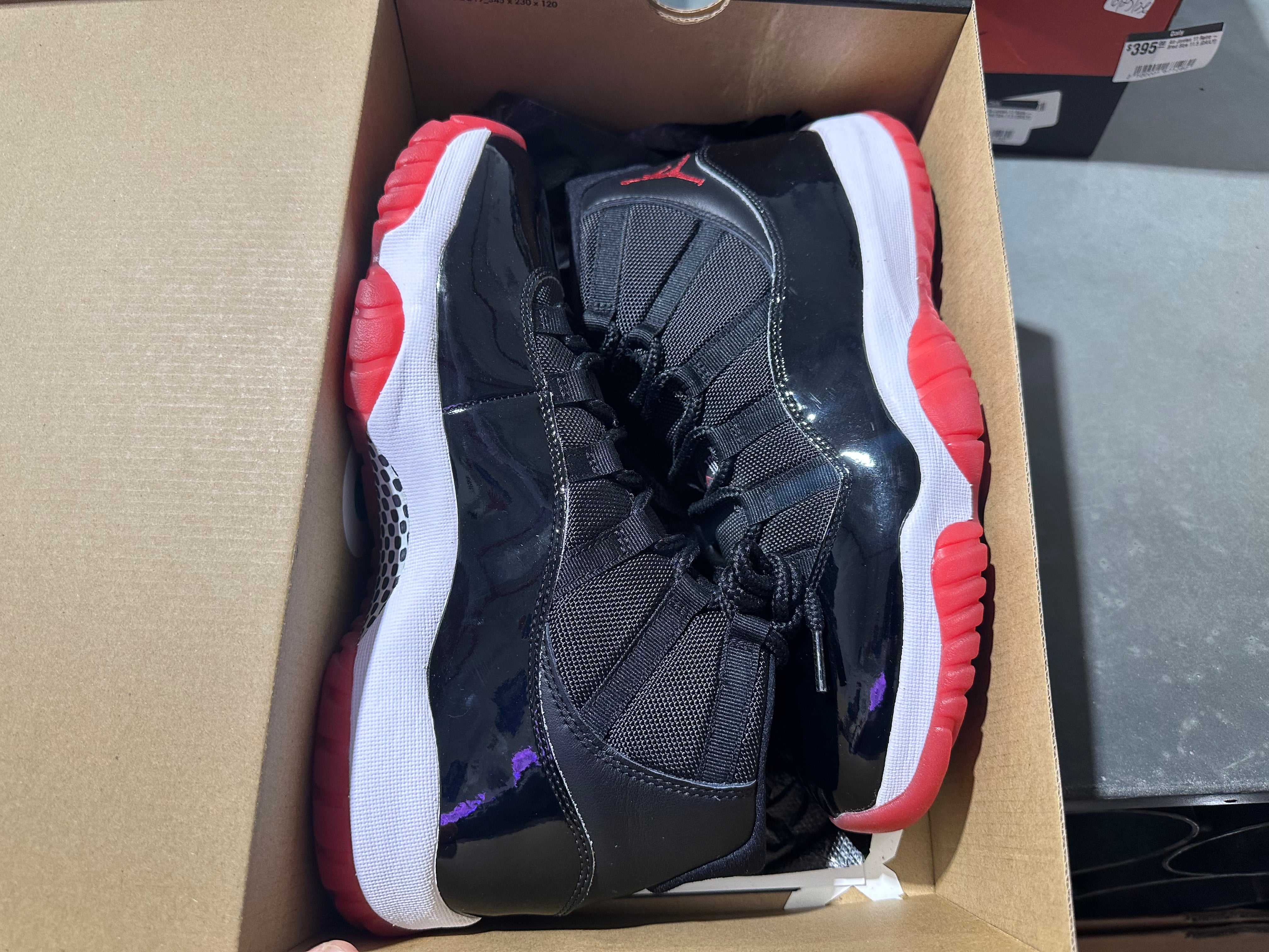 Air Jordan 11 Retro - Bred Size 10.5