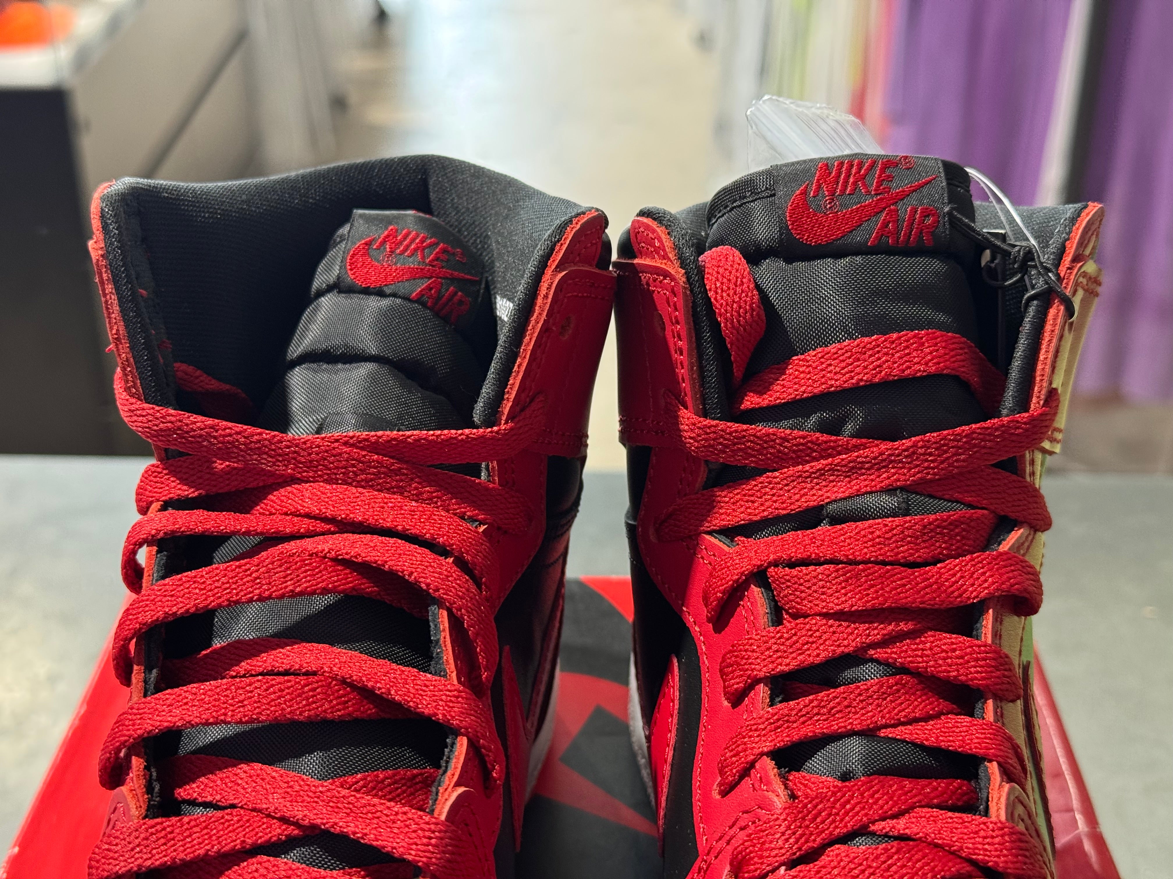 Air Jordan 1 Retro High 85 - Varsity Red Size 10.5