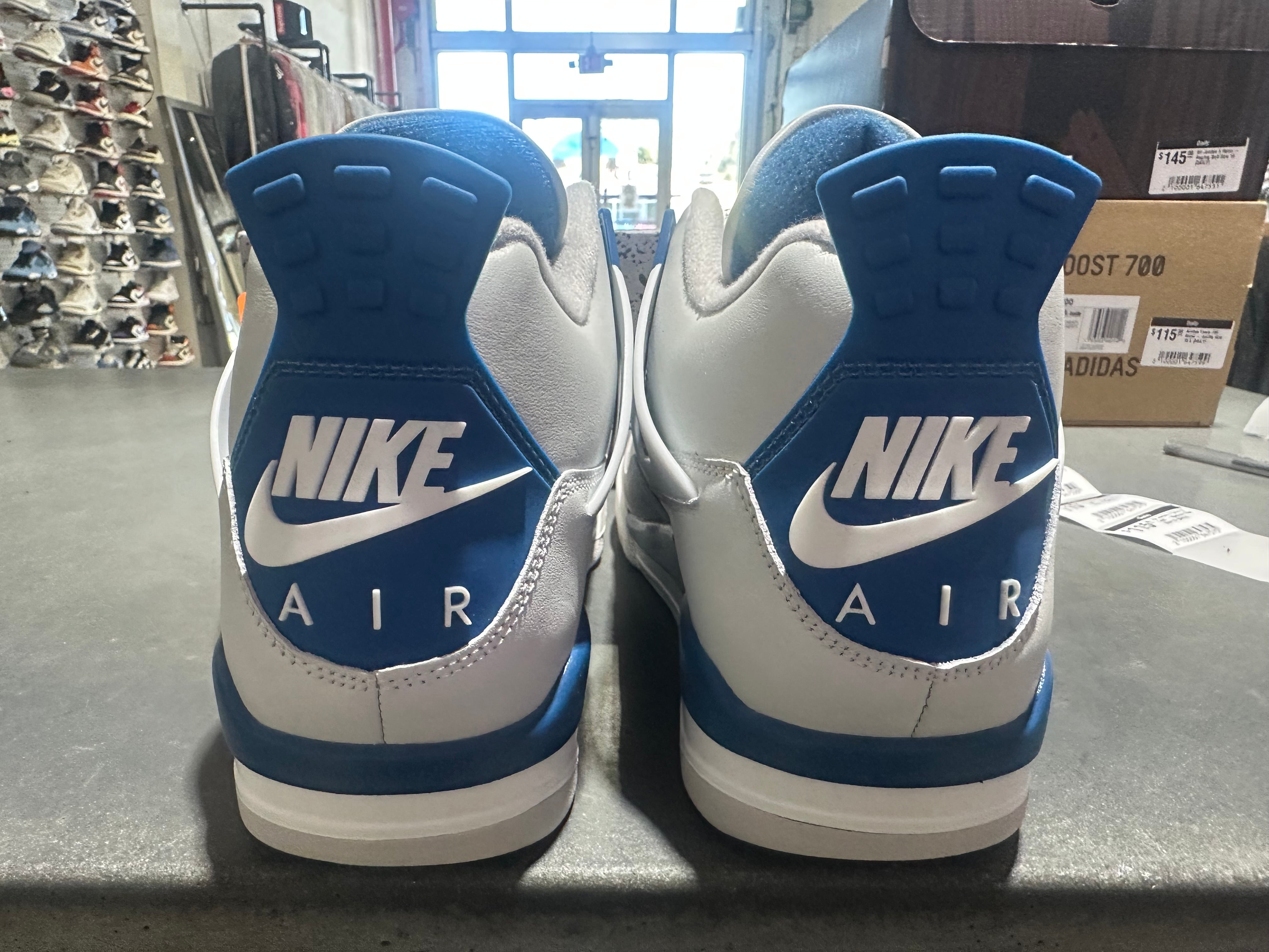 Air Jordan 4 Retro - Military Blue 2024 Size 10