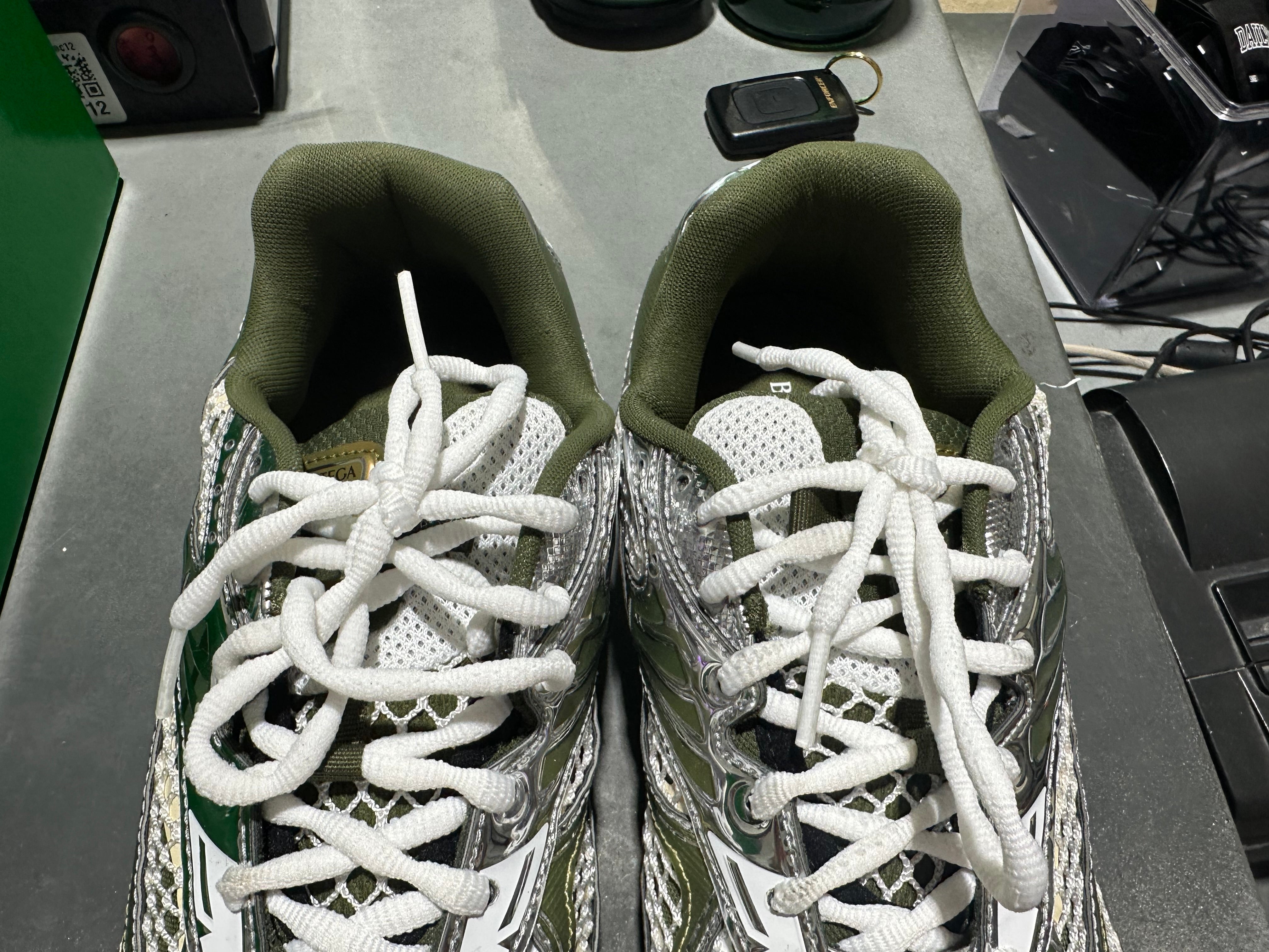 Bottega Veneta Orbit Sneaker - Mud White Size 43EU/10US