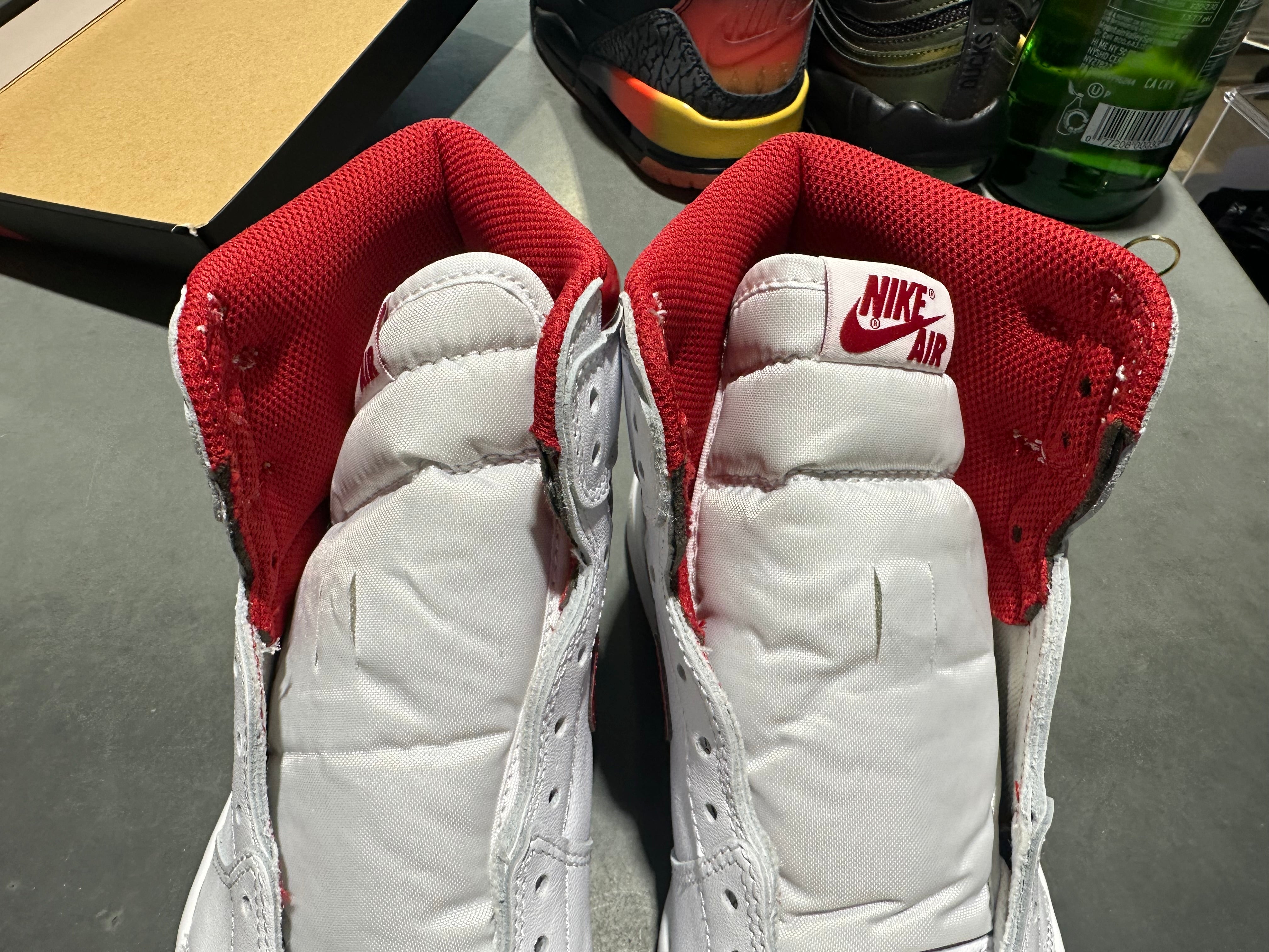 Air Jordan 1 Retro High OG - Red Metallic 2017 Size 8.5