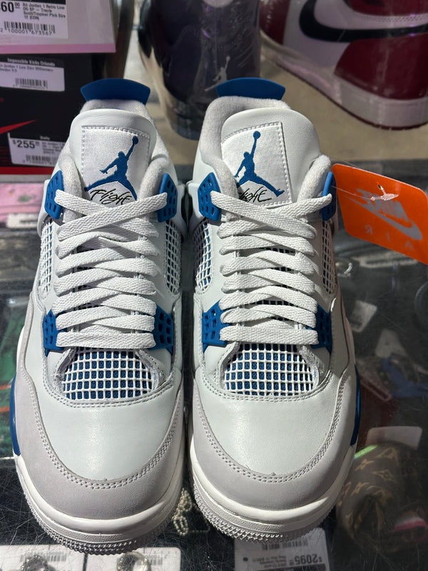 Air Jordan 4 Retro - Military Blue Size 8.5