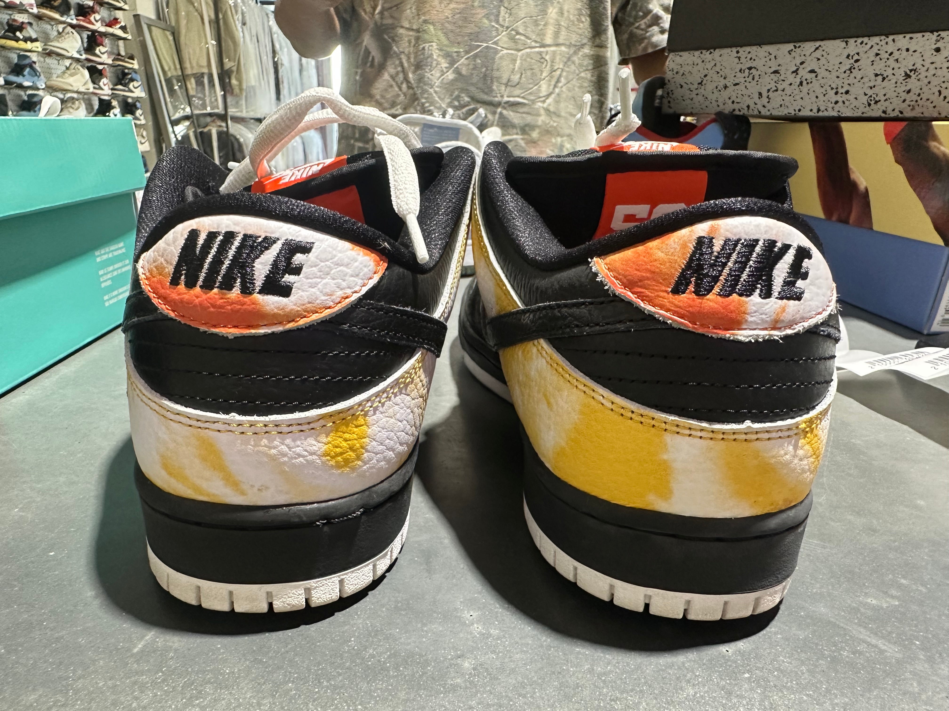 Nike SB Dunk Low - Raygun Tie-Dye/Black Size 10