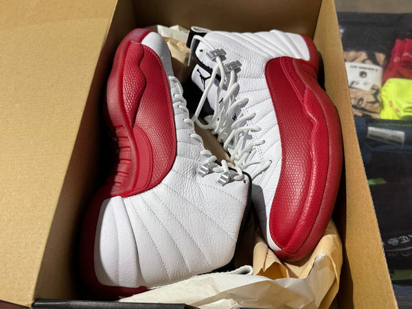 Air Jordan 12 Retro - Cherry Size 8