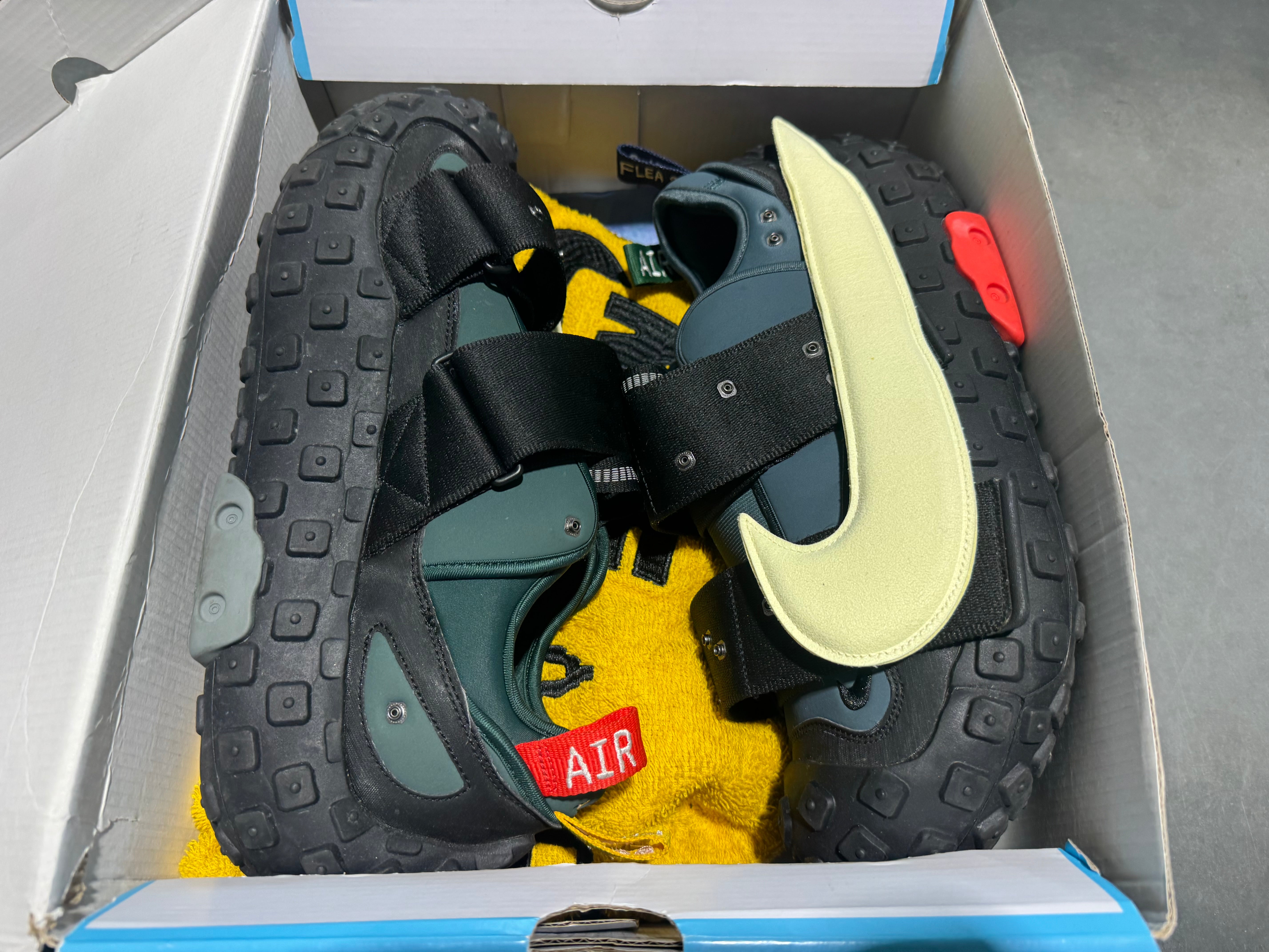 Nike CPFM Air Flea 2 - Faded Spruce Size 13