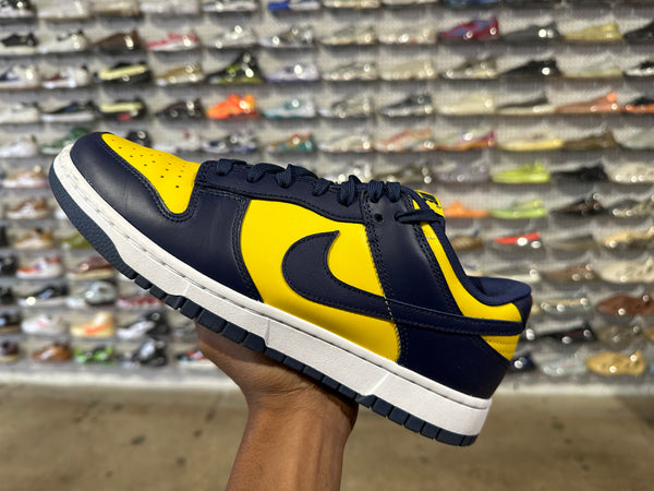 Nike Dunk Low - Michigan 2021 Size 9.5