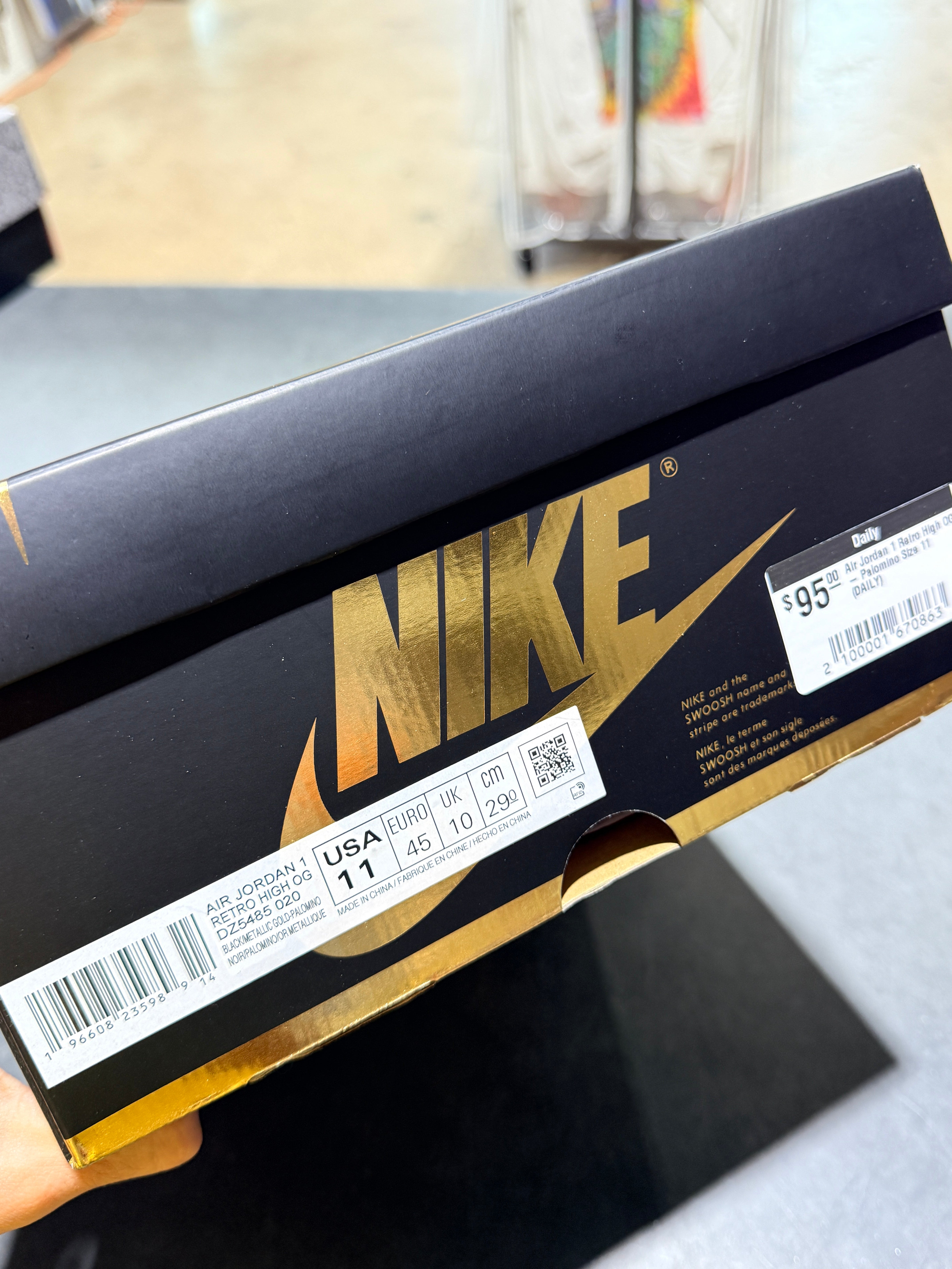 Air Jordan 1 Retro High OG - Palomino Size 11