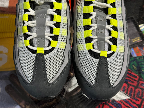 Nike Air Max 95 OG - Neon 2020 Size 9