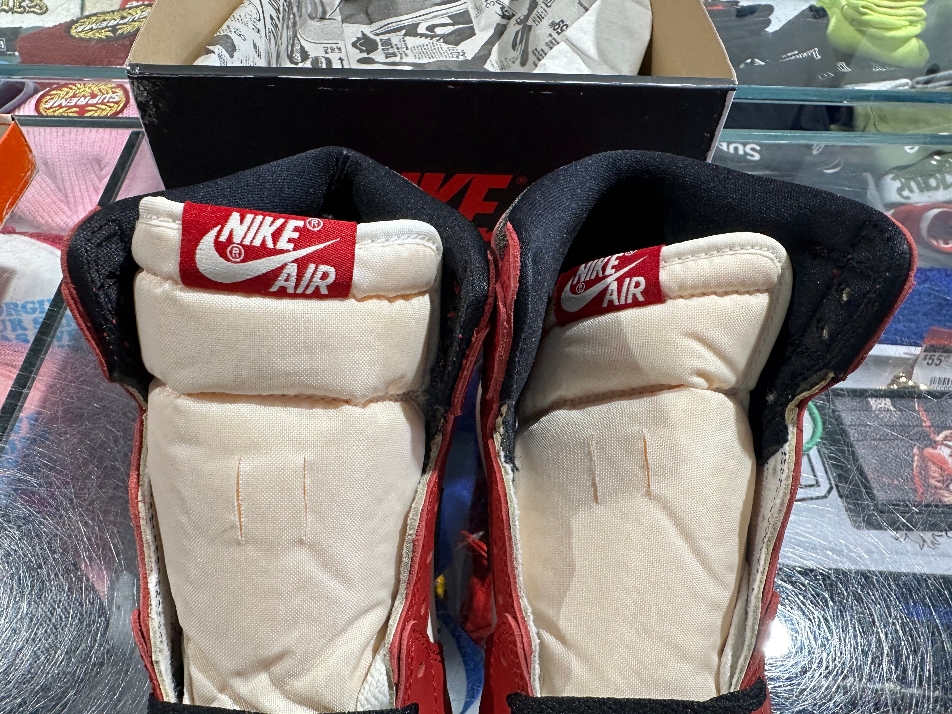 Air Jordan 1 Retro High OG (GS) - Lost & Found Size 6.5Y