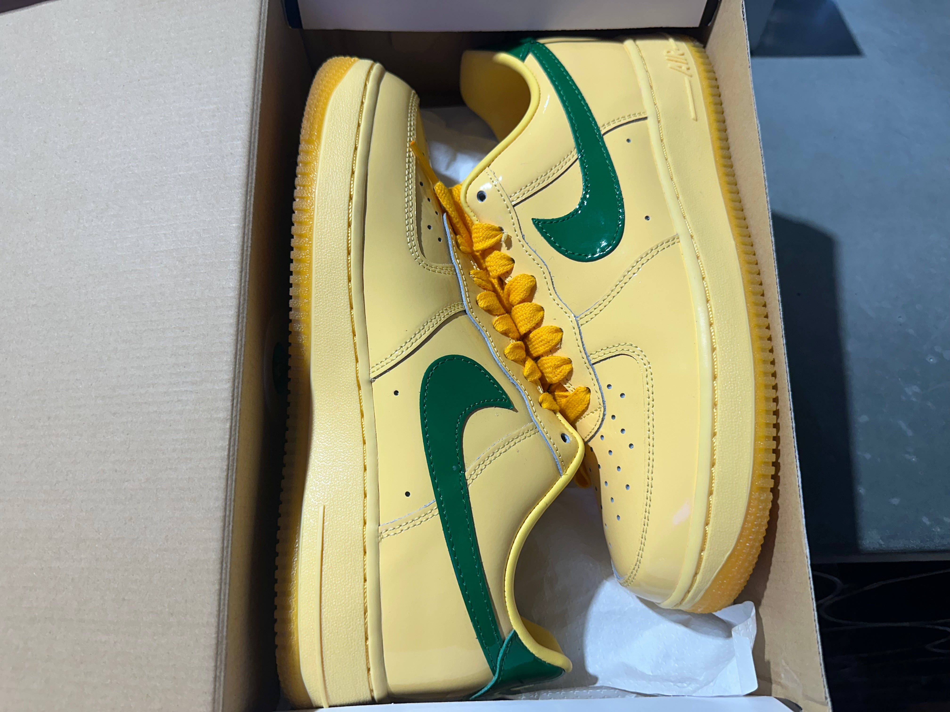 Nike Air Force 1 Low QS - Patent Leather/Topaz Gold Size 8.5