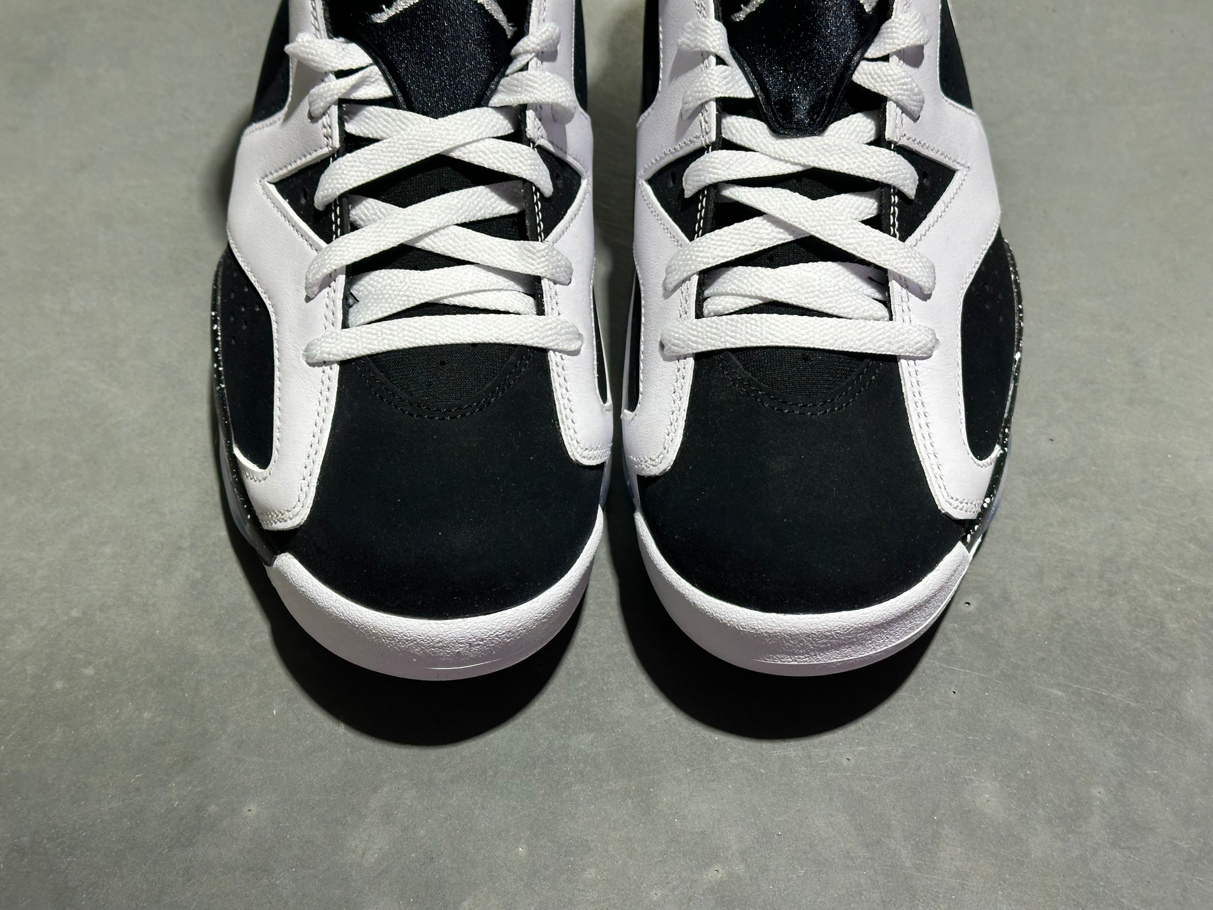 Air Jordan 6 Retro Low - Oreo	Size 10