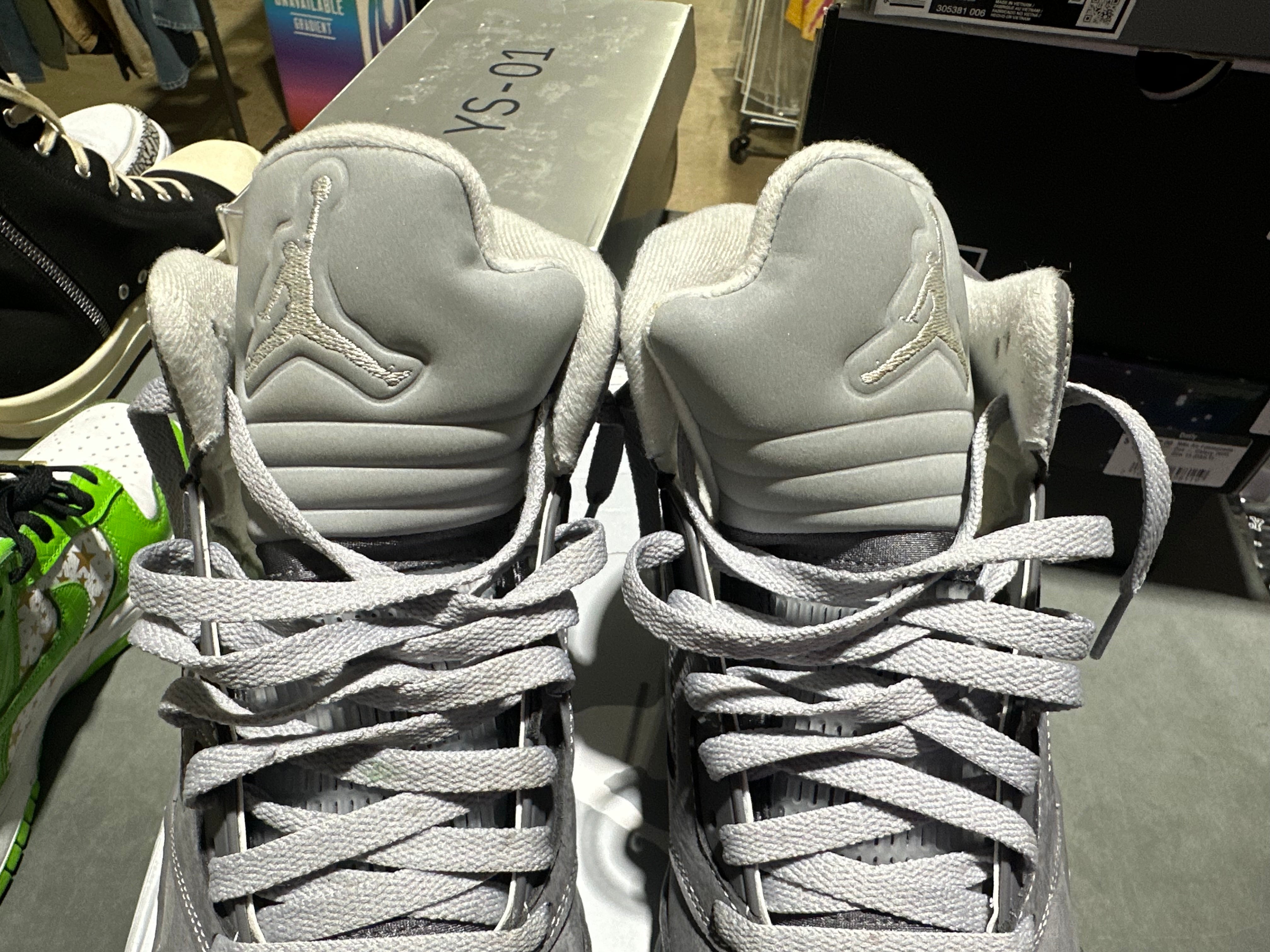 Air Jordan 5 Reto - Wolf Grey Size 9
