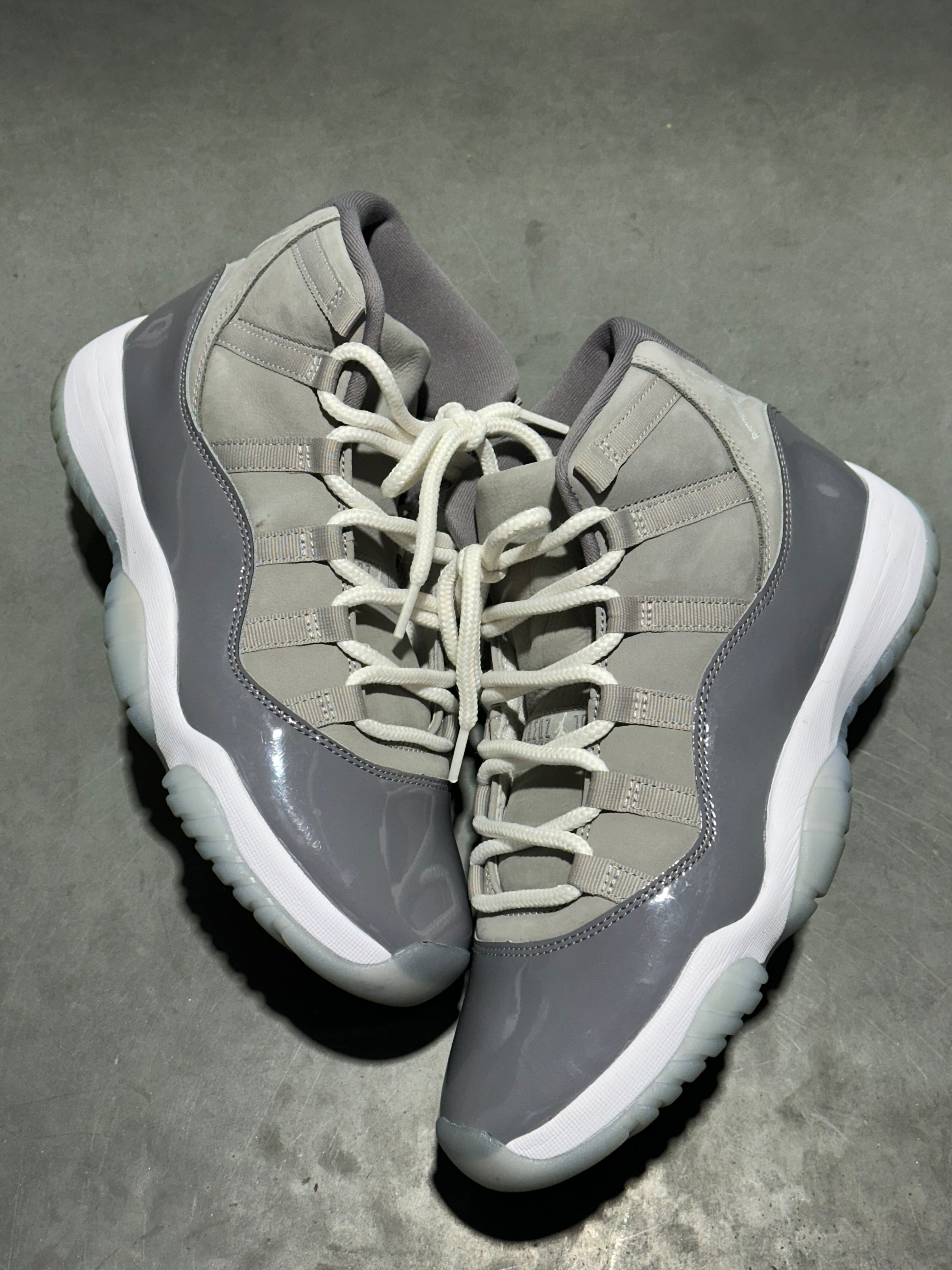 Air Jordan 11 Retro - Cool Grey Size 10