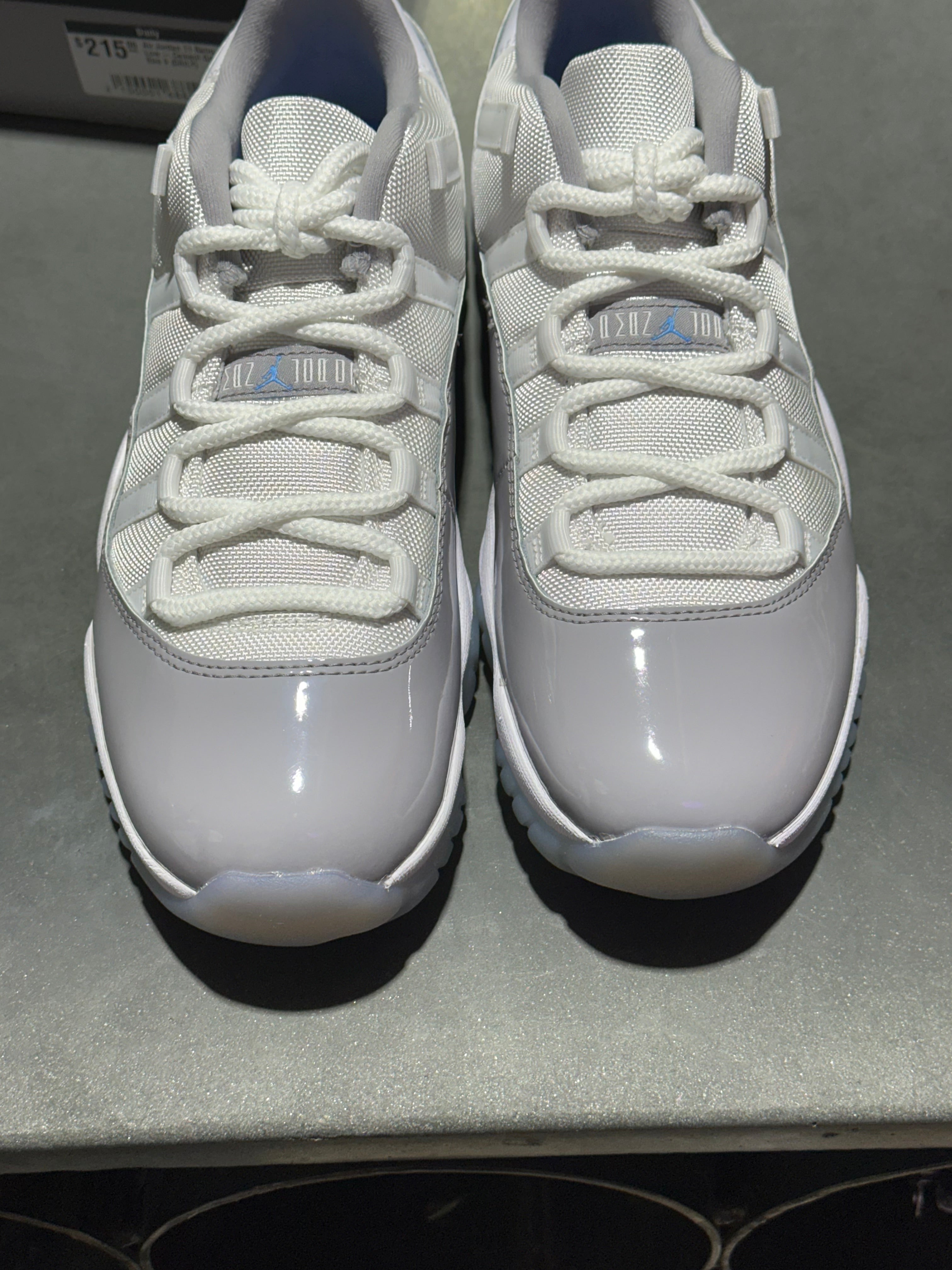 Air Jordan 11 Retro Low - Cement Grey Size 9