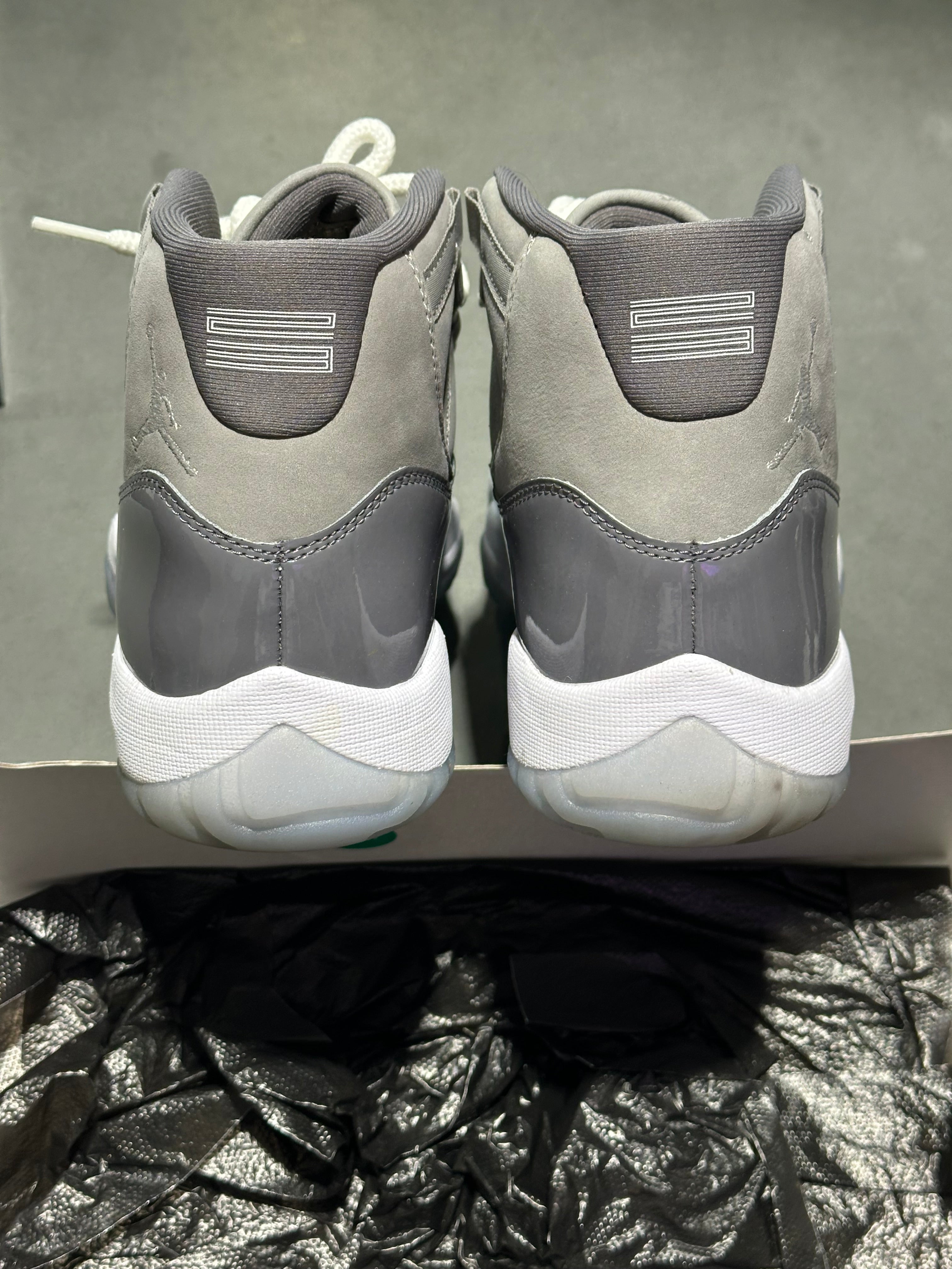 Air Jordan 11 Retro - Cool Grey Size 8.5