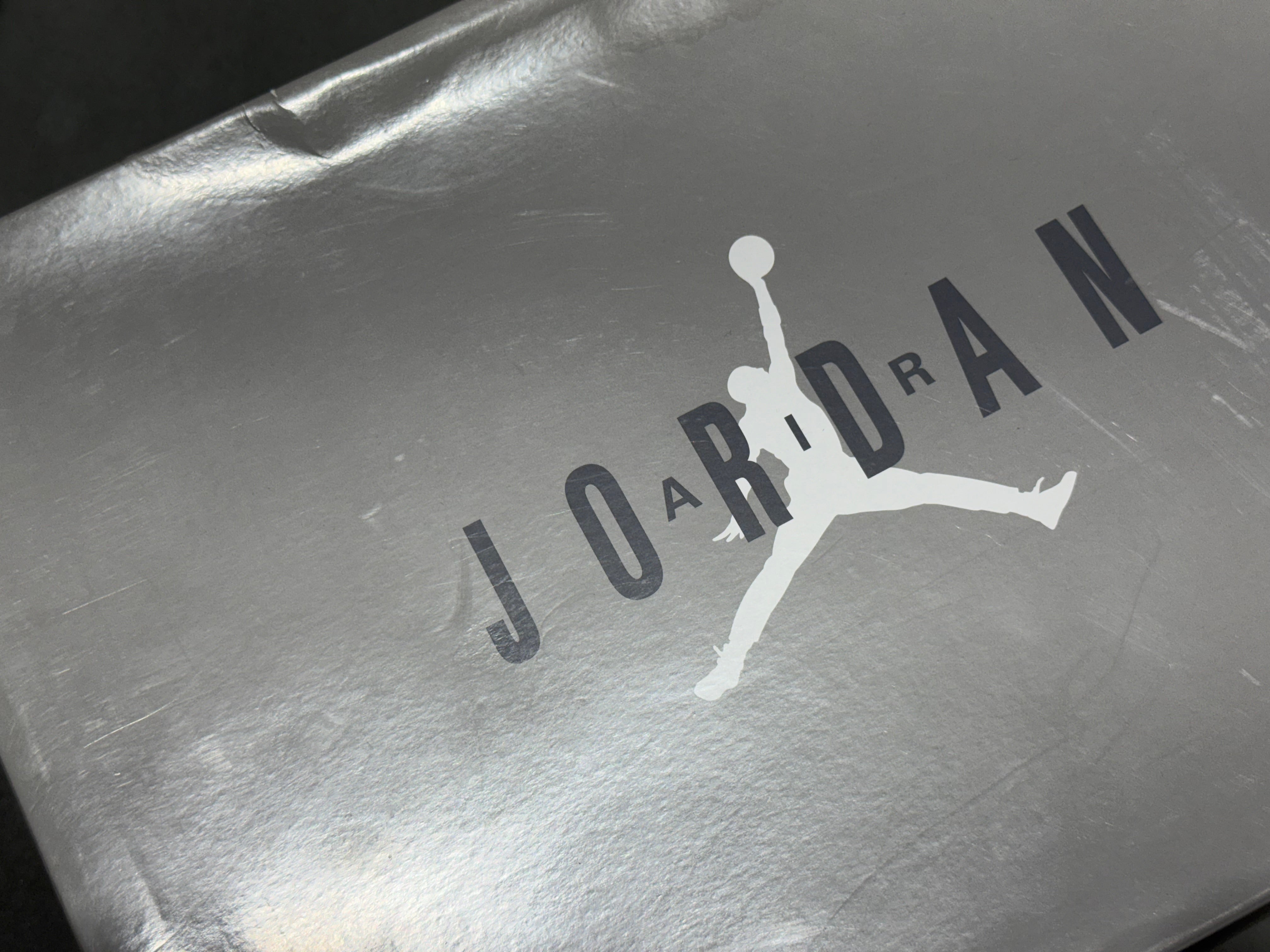 Air Jordan 11 Retro - Cool Grey 2021 Size 11