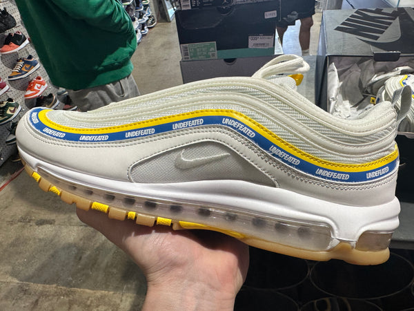 Nike Air Max 97 - Undefeated UCLA Size 11.5