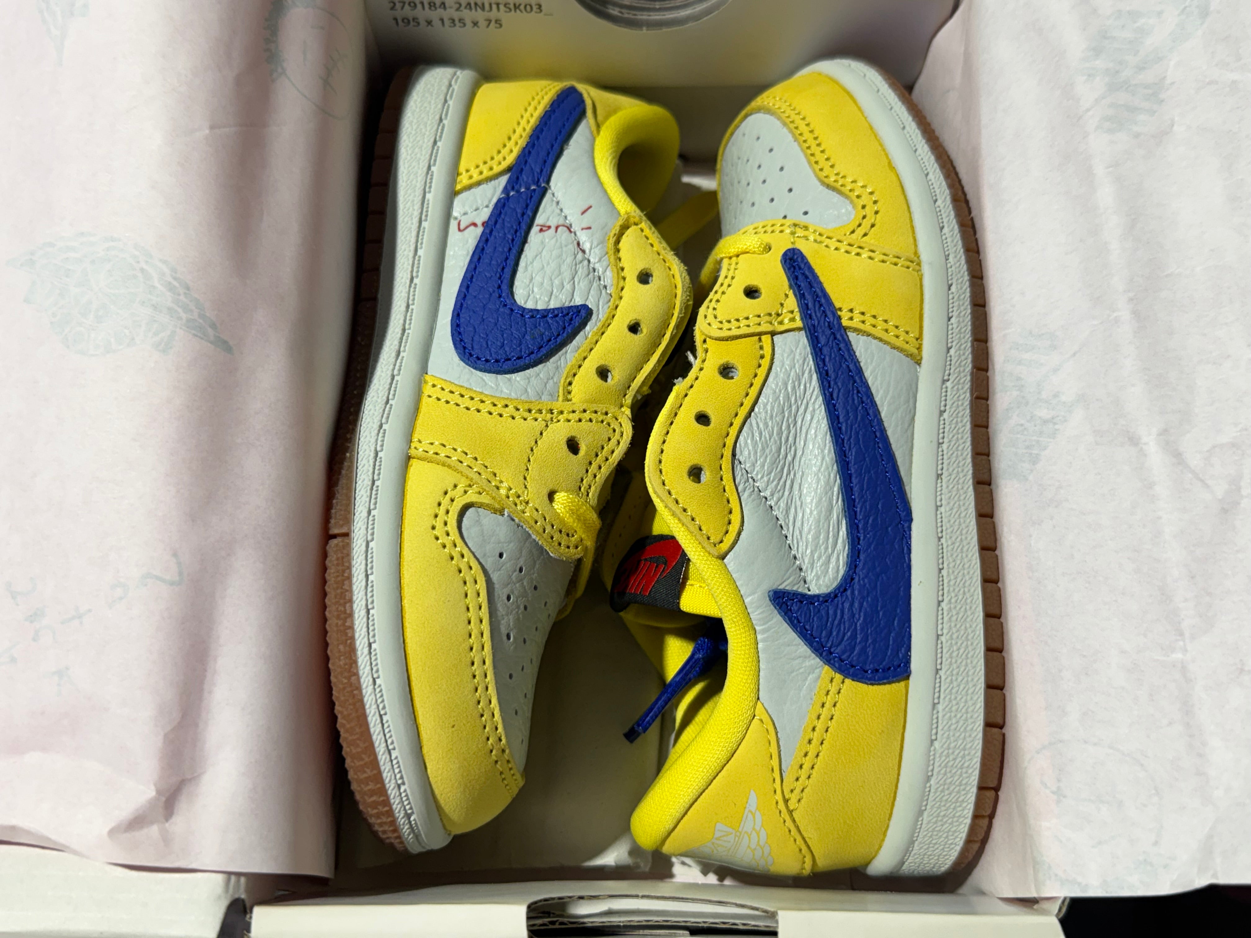 Air Jordan 1 Retro Low OG SP TD - Travis Scott Canary Size 9C