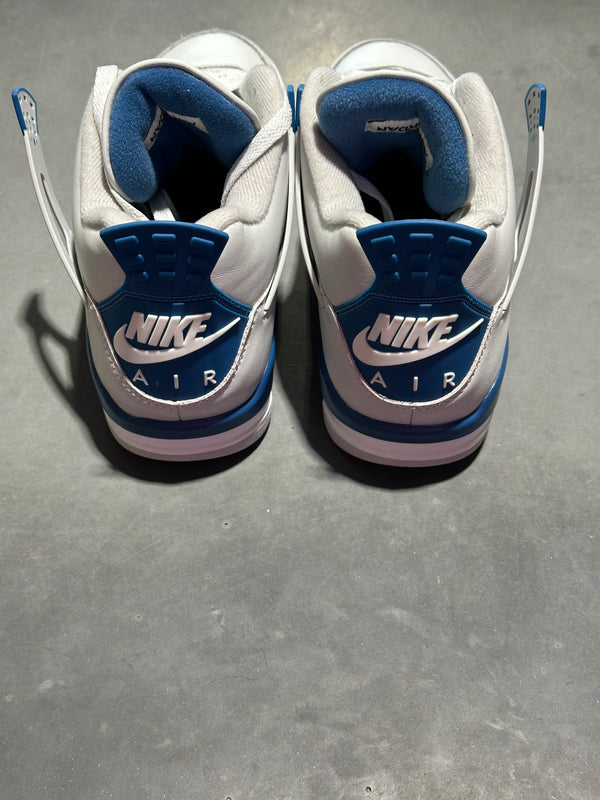 Air Jordan 4 Retro - Military Size 9