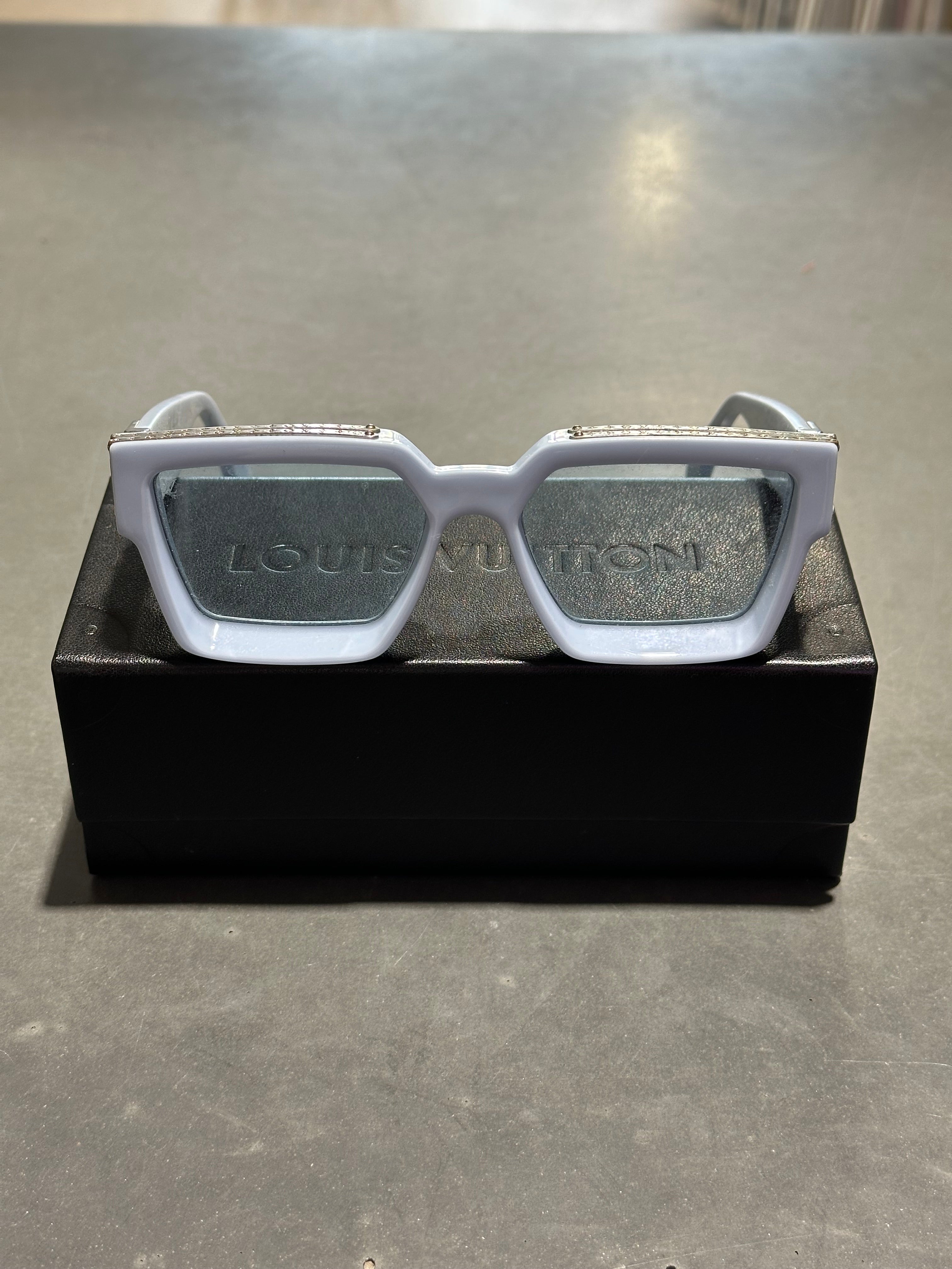 USED Louis Vuitton 1.1 Millionaires Sunglasses - Pale Blue