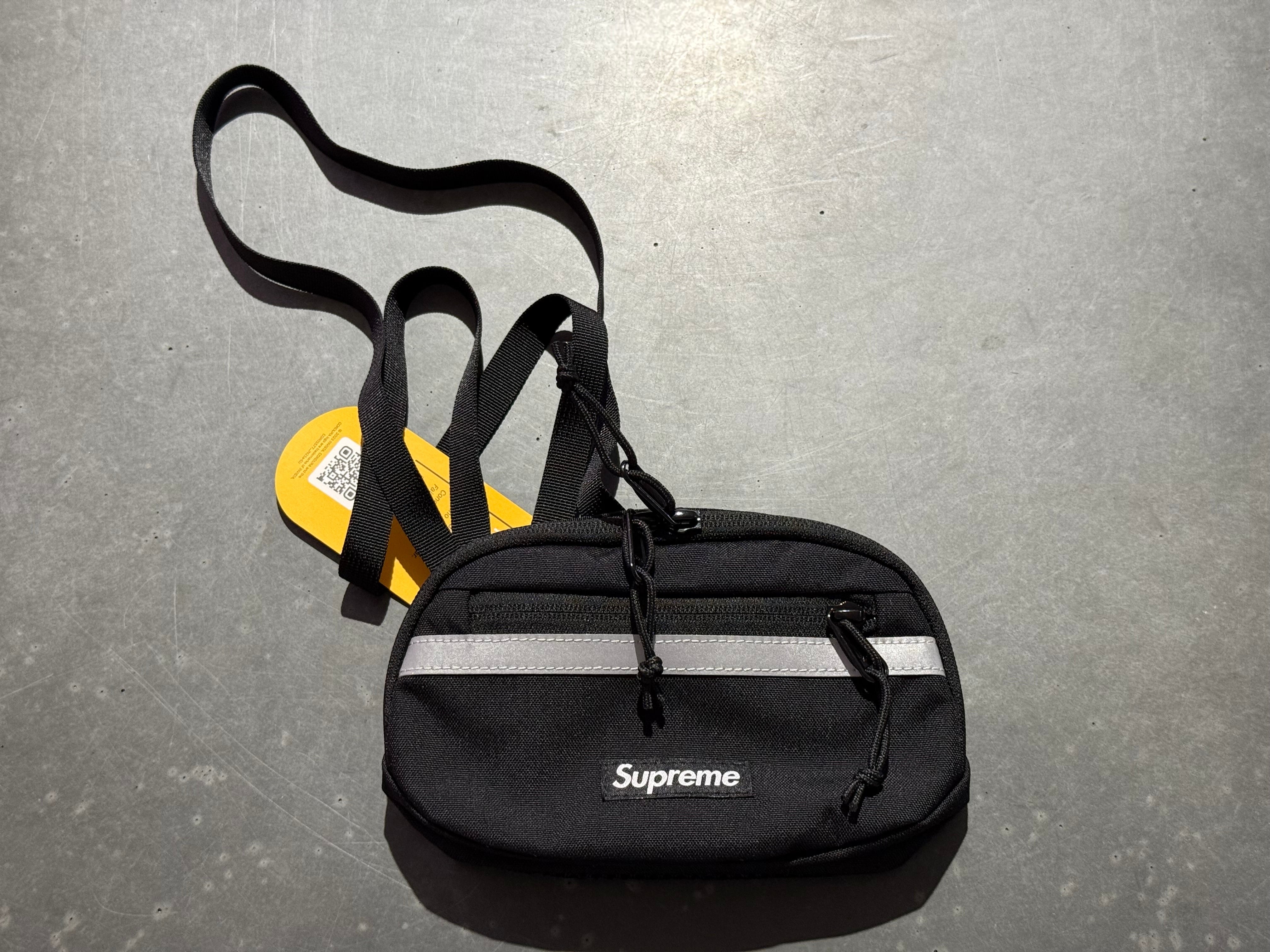NEW Supreme FW24 Mini Side Bag - Black