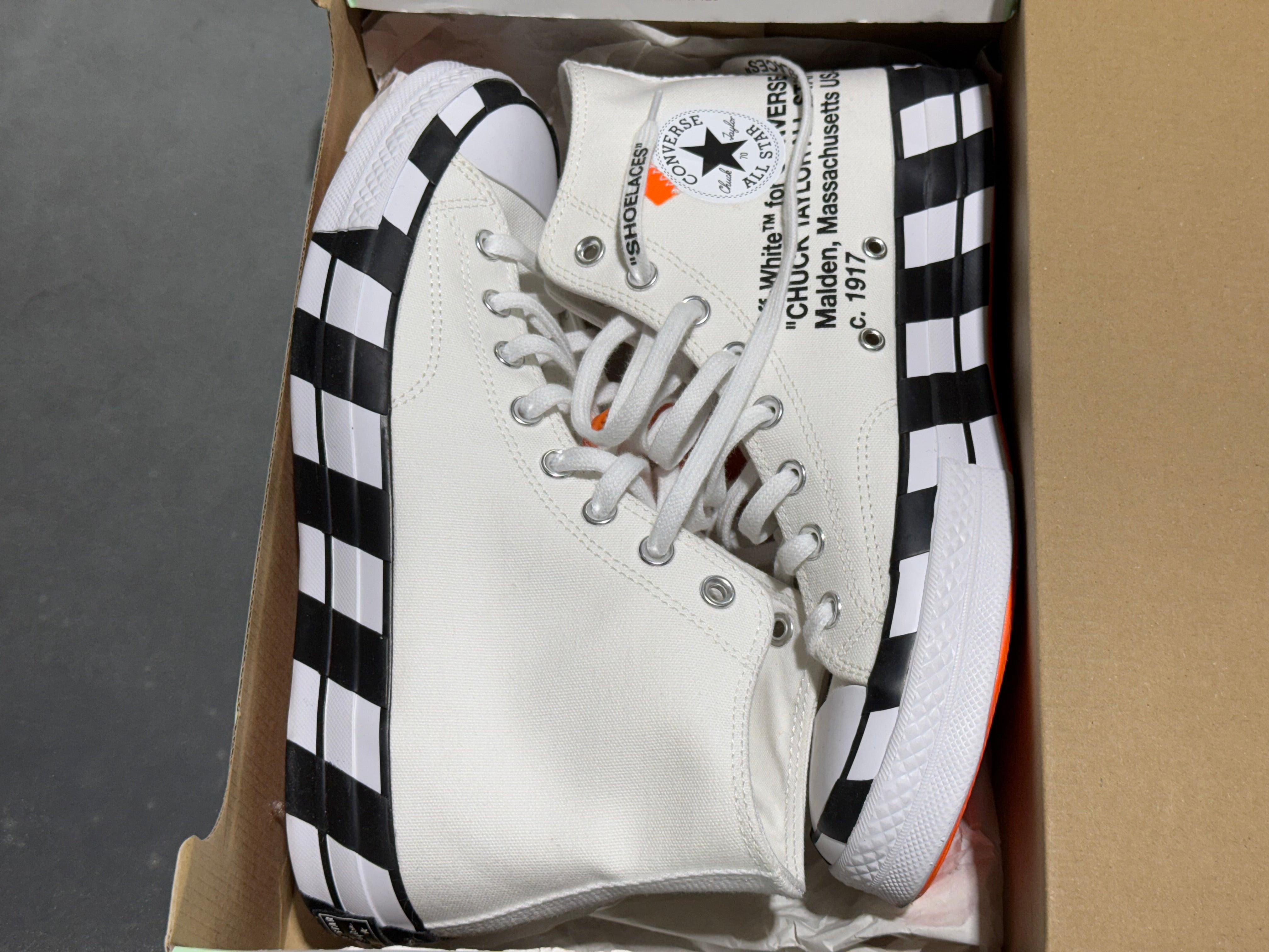 Converse Chuck 70 Off White Hi Size 9.5