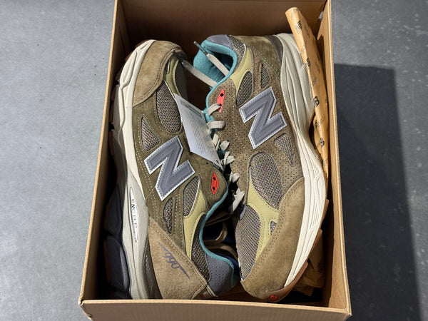 New Balance 990v3 MiUSA x Bodega - Here To Stay Size 11