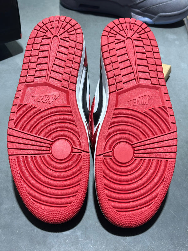 Air Jordan 1 Retro Low OG - Chicago 2025 Size 13
