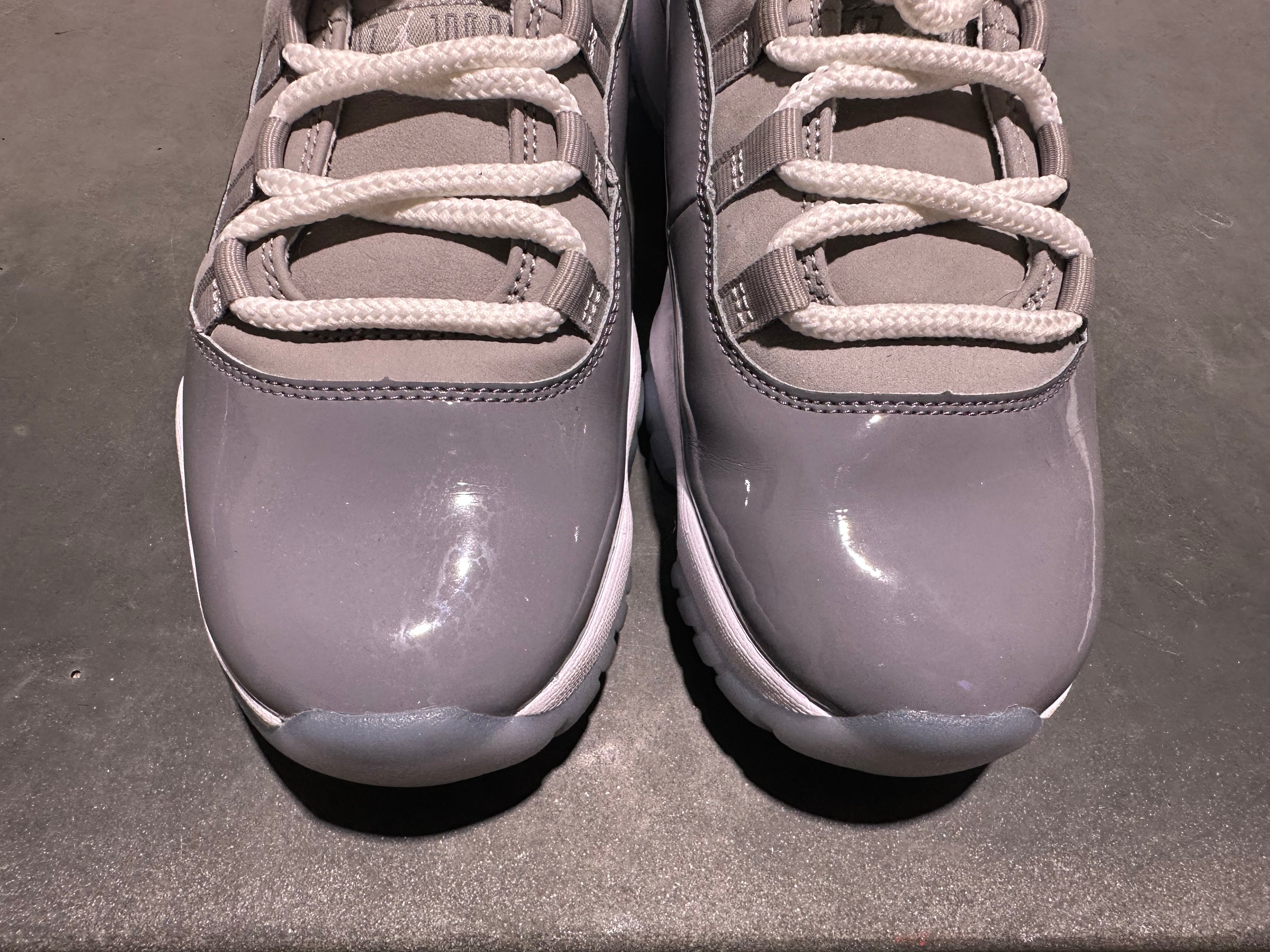 Air Jordan 11 Retro - Cool Grey Size 10