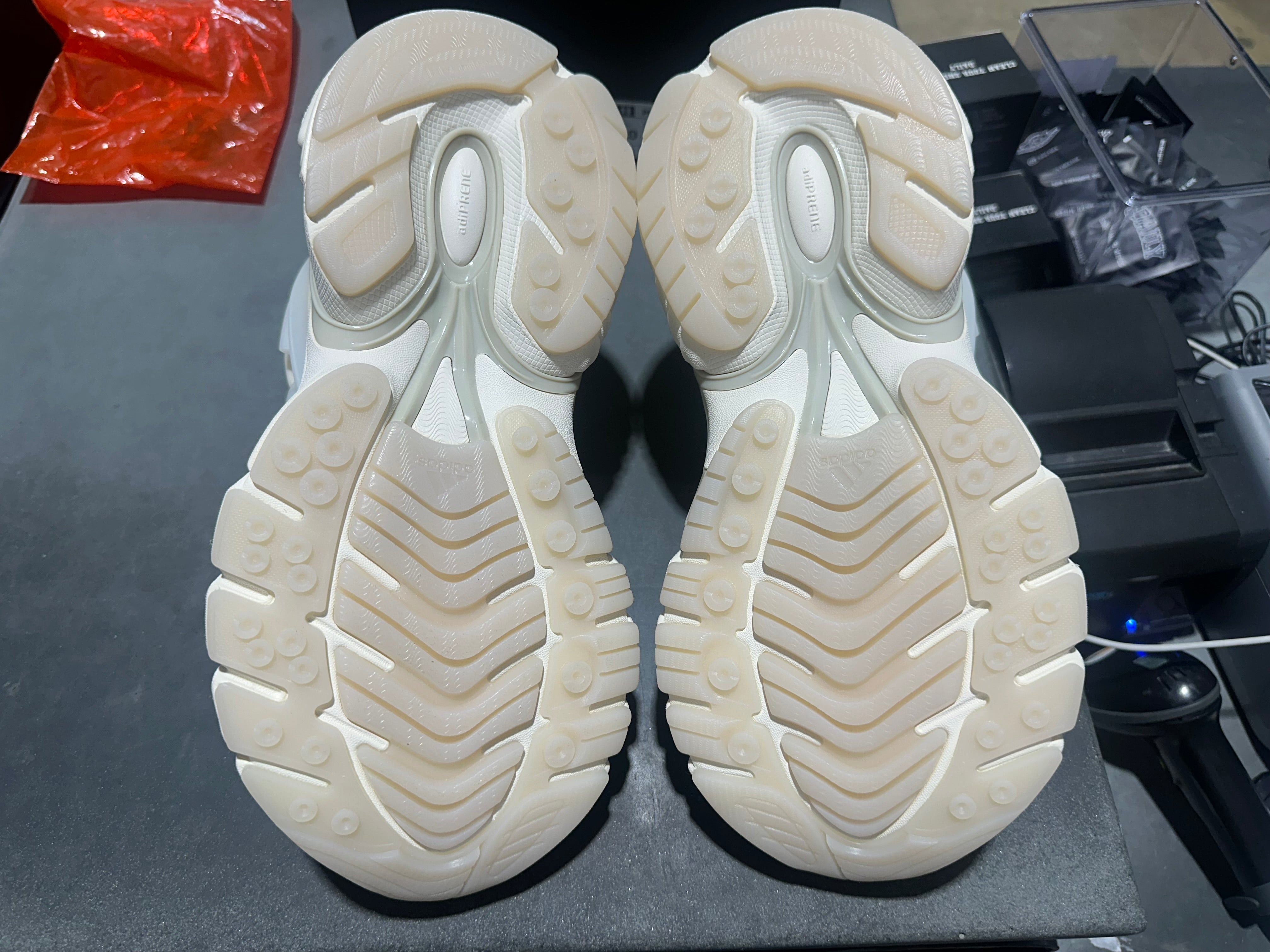adidas Adistar Jellyfish Pharrell Williams - White Size 10