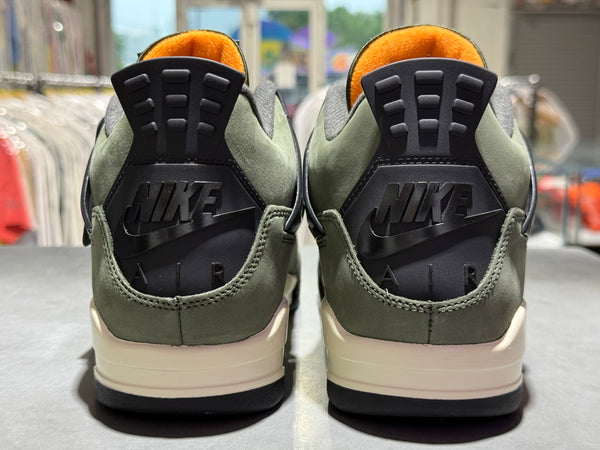 Air Jordan 4 Retro OG SP - Undefeated Size 11