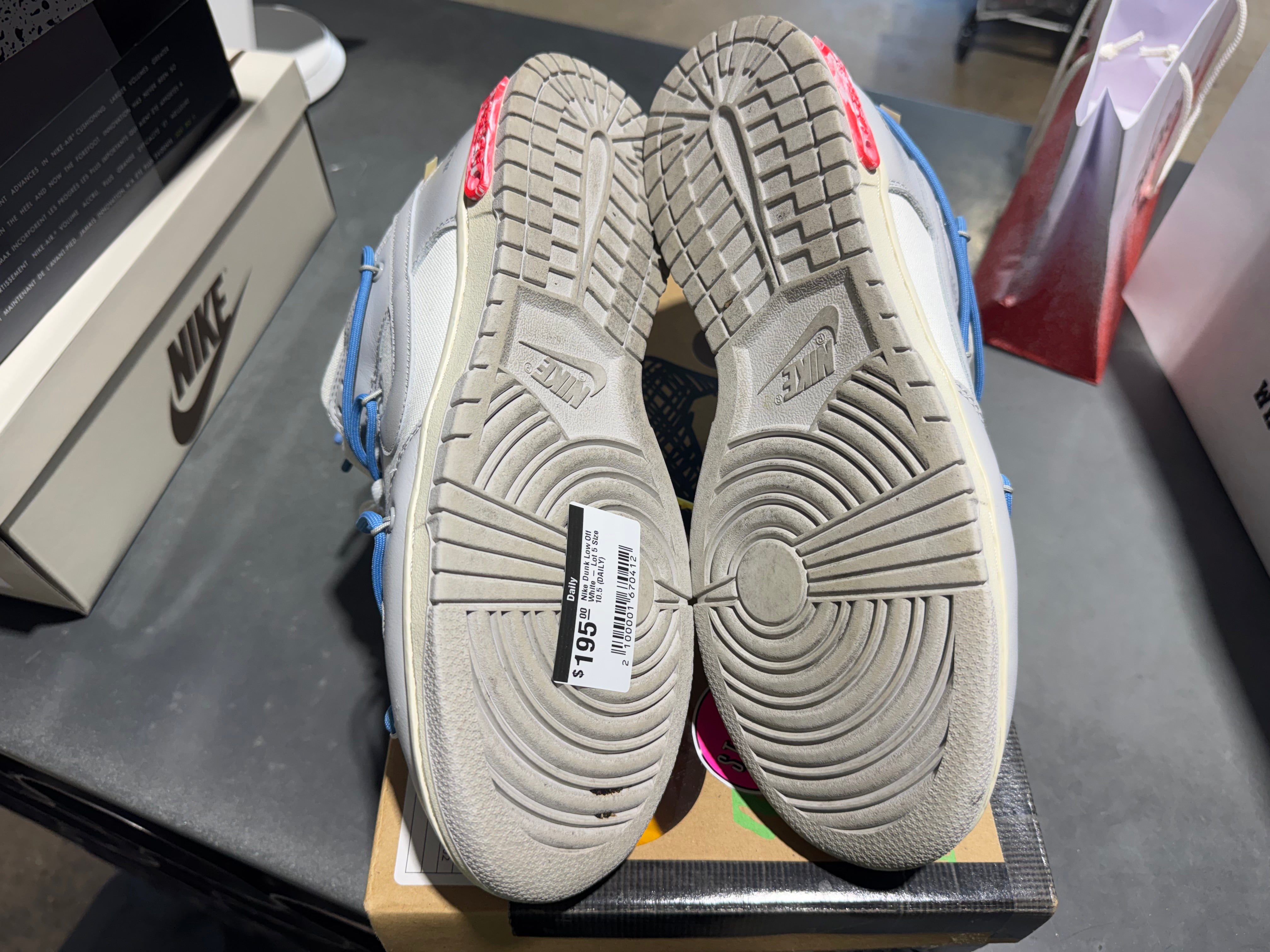 Nike Dunk Low Off White - Lot 5 Size 10.5