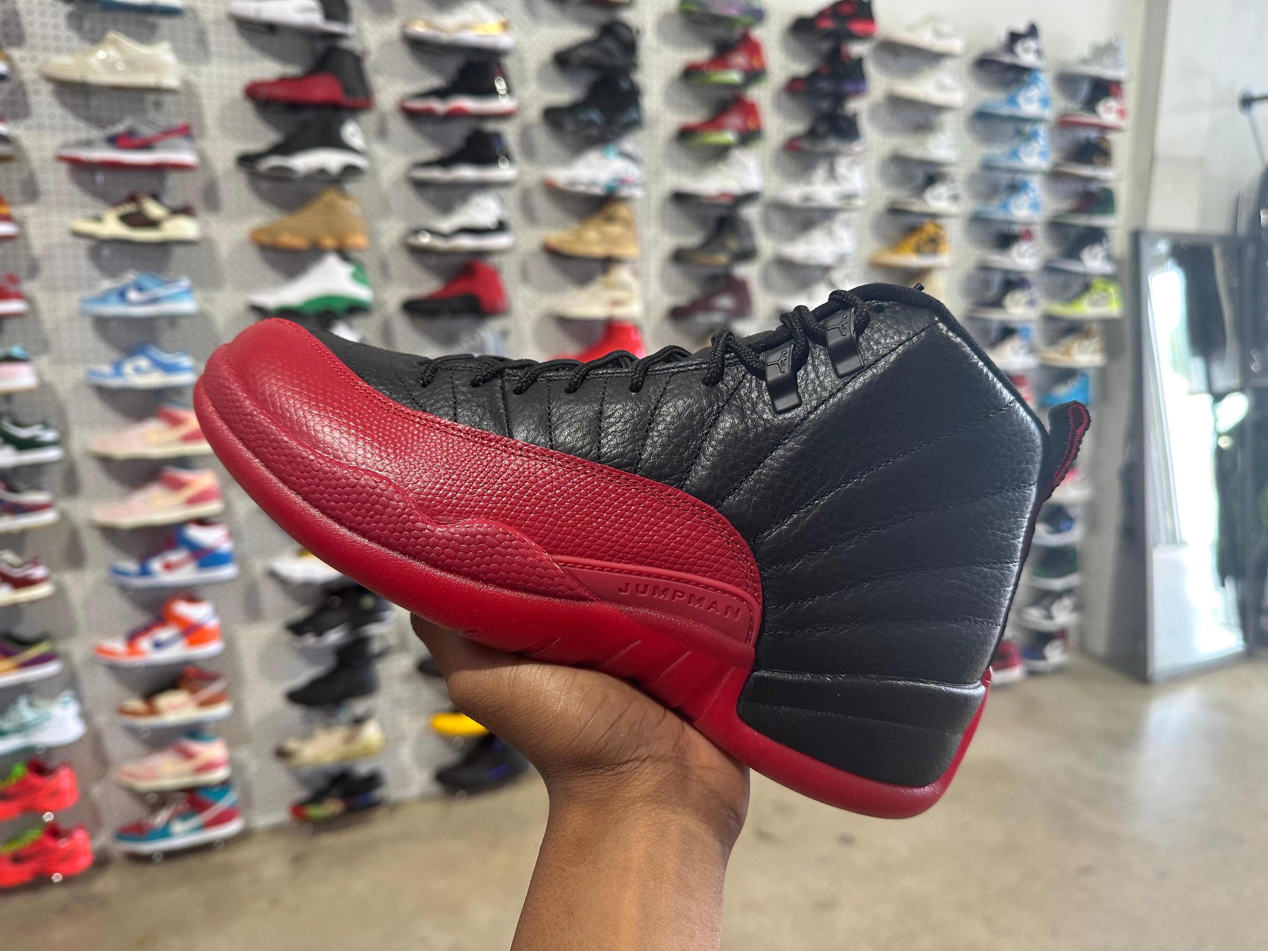 Air Jordan 12 Retro - Flu Game 2016 Size 9