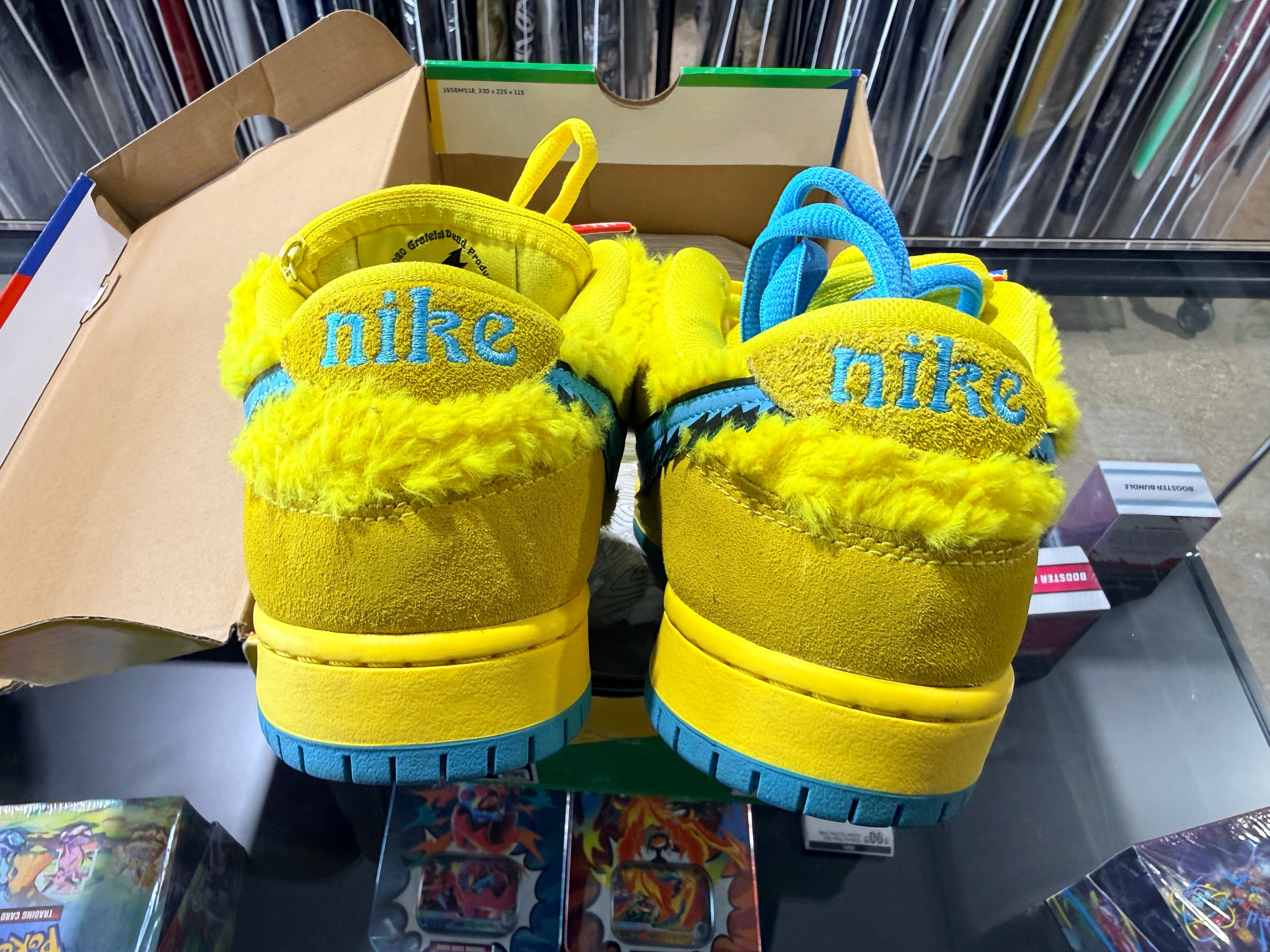 Nike SB Dunk Low Pro QS - Grateful Dead/Optic Yellow Size 9.5