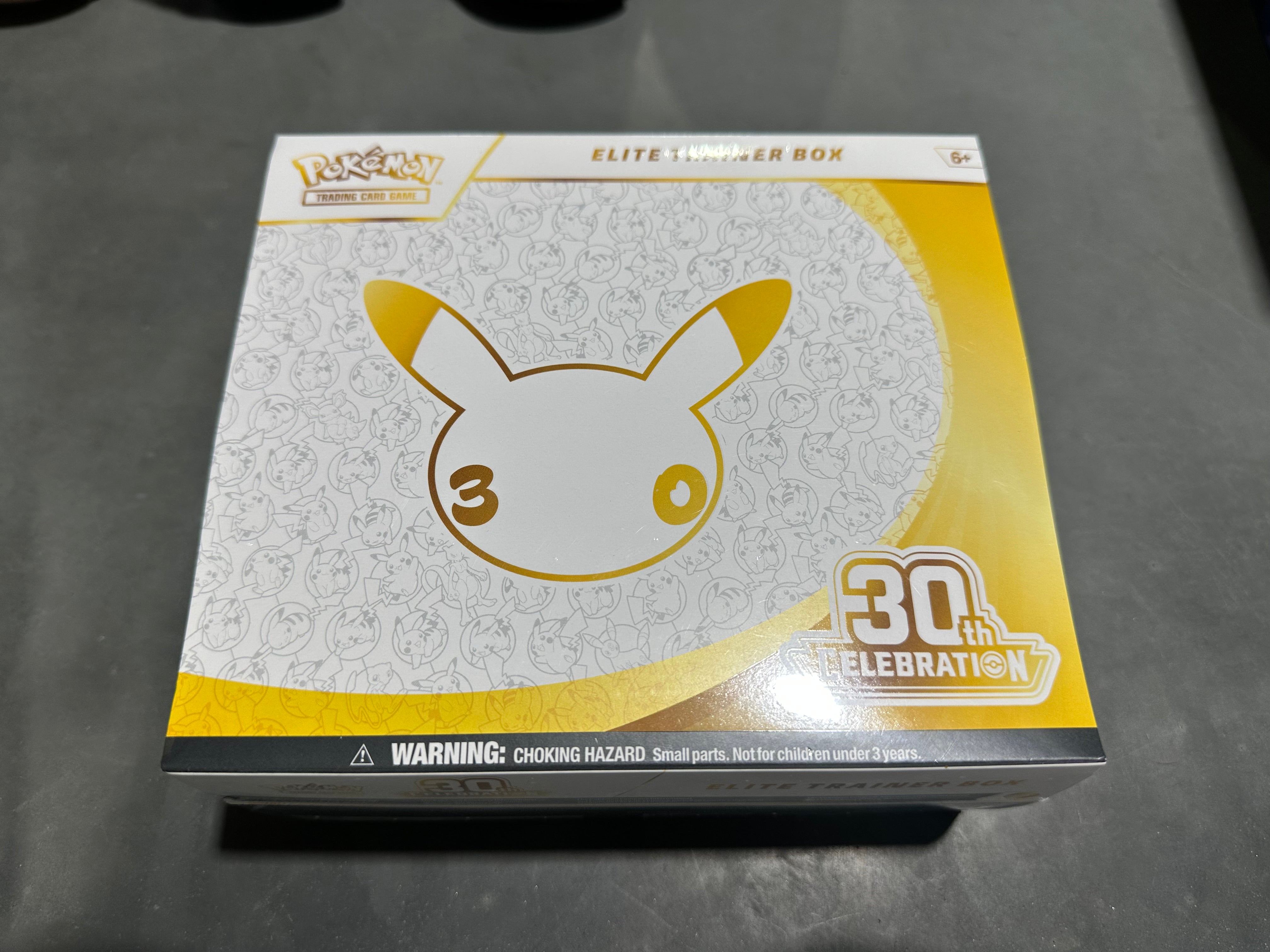 NEW Pokémon 30th Celebration ETB